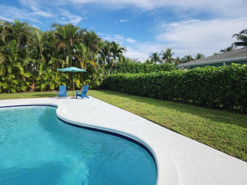 3 Leeward Circle