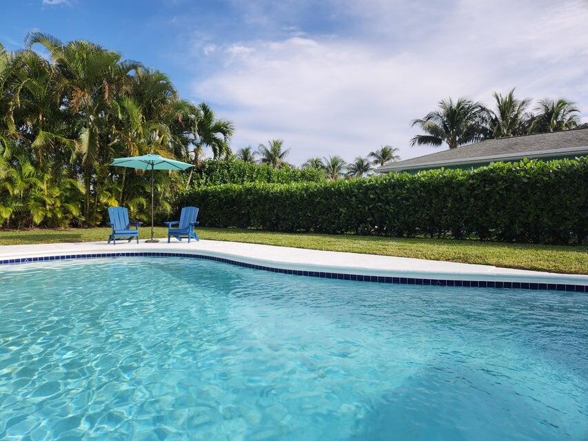 3 Leeward Circle
