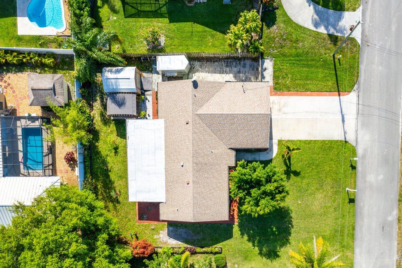 4838 SE Major Way