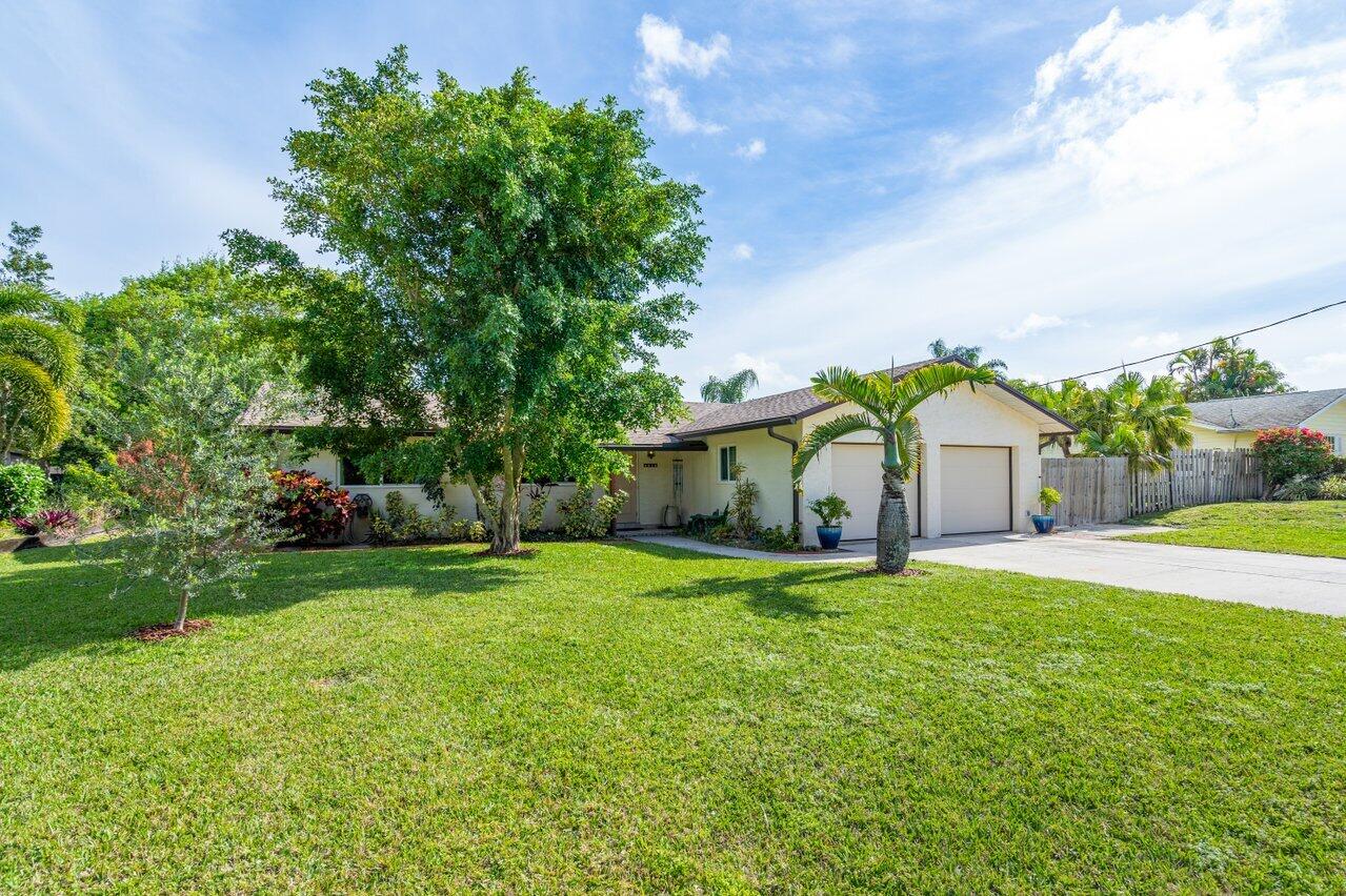 4838 SE Major Way