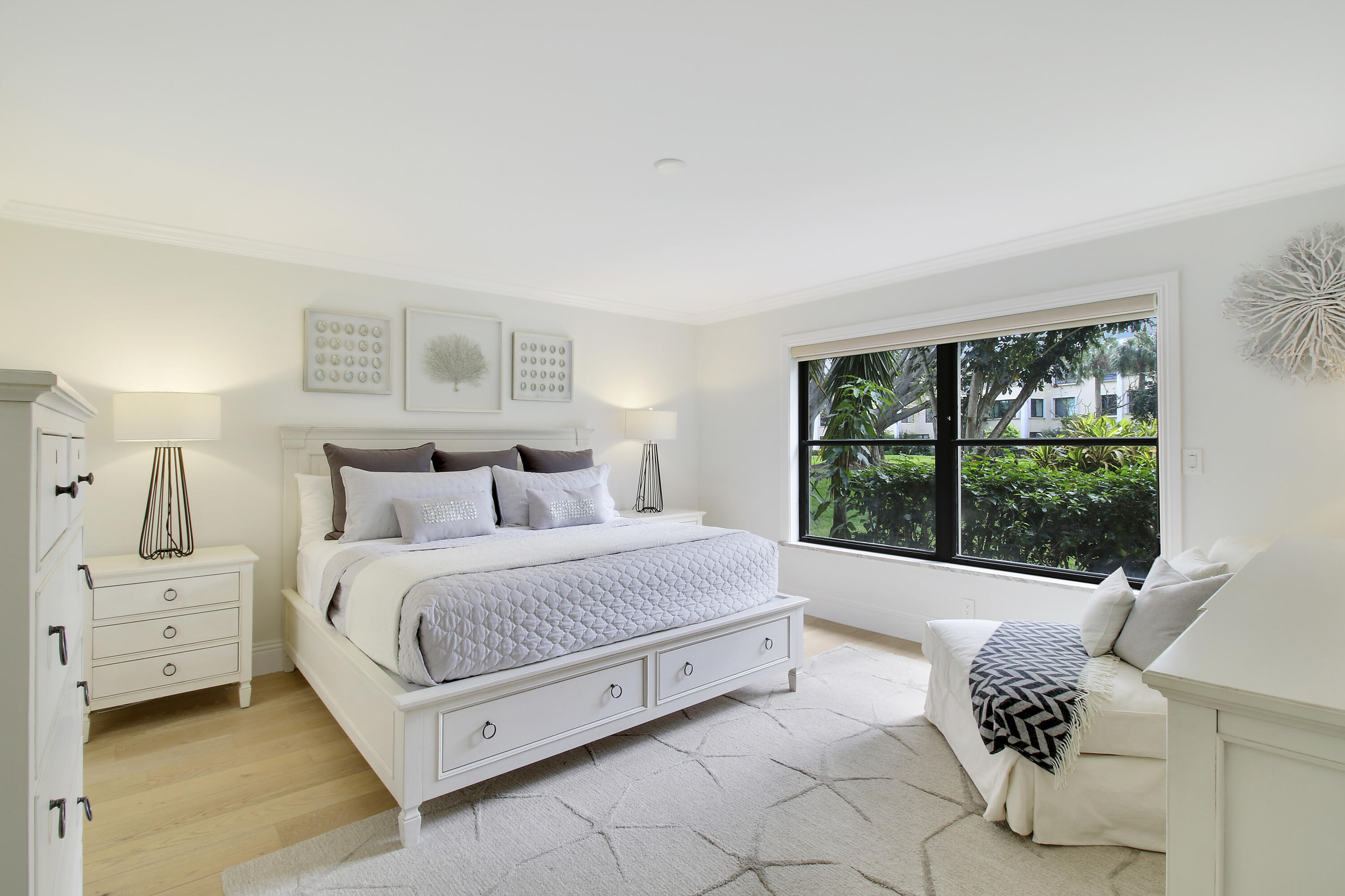 300 N Highway A1a, 106i