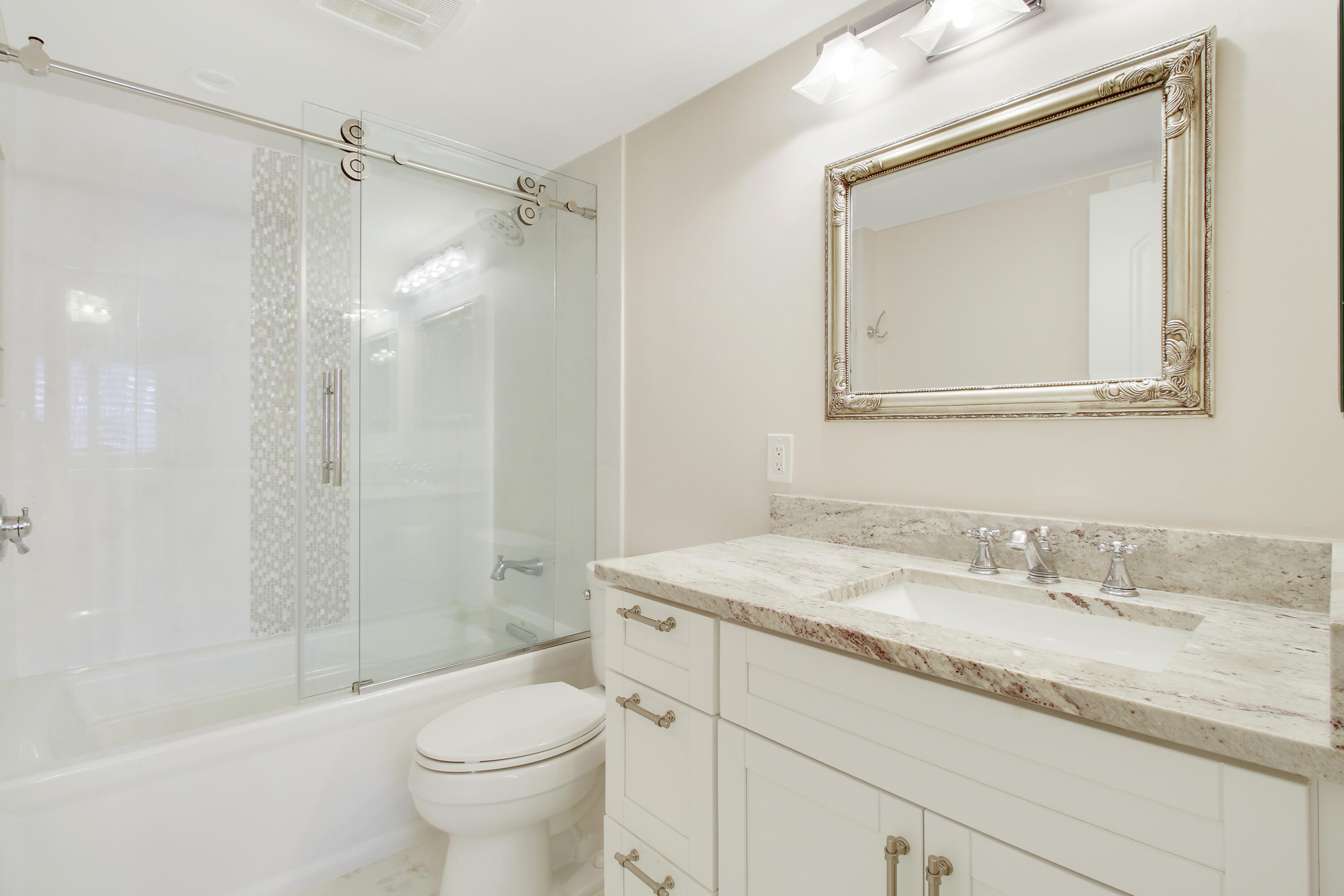 300 N Highway A1a, 106i