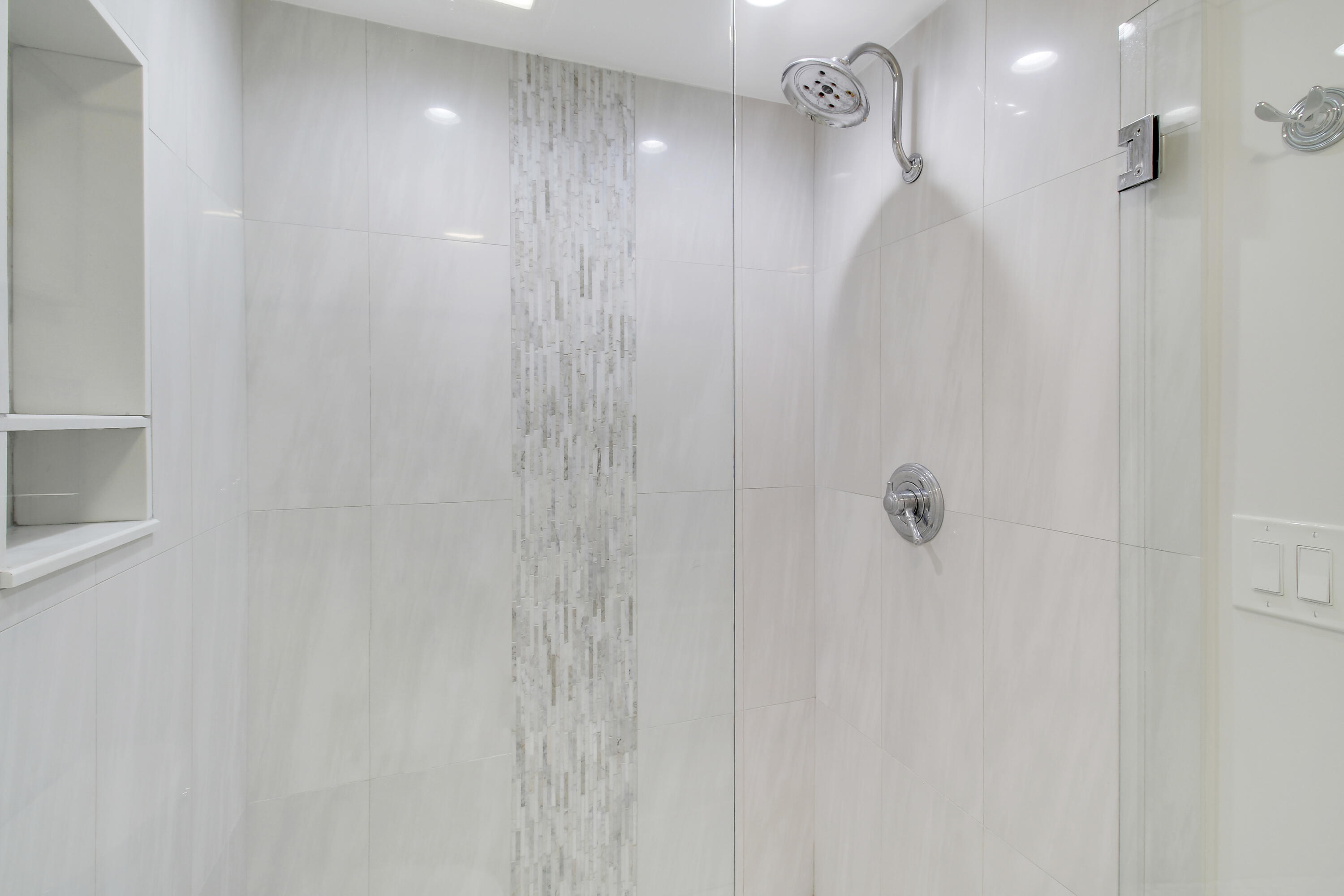 300 N Highway A1a, 106i