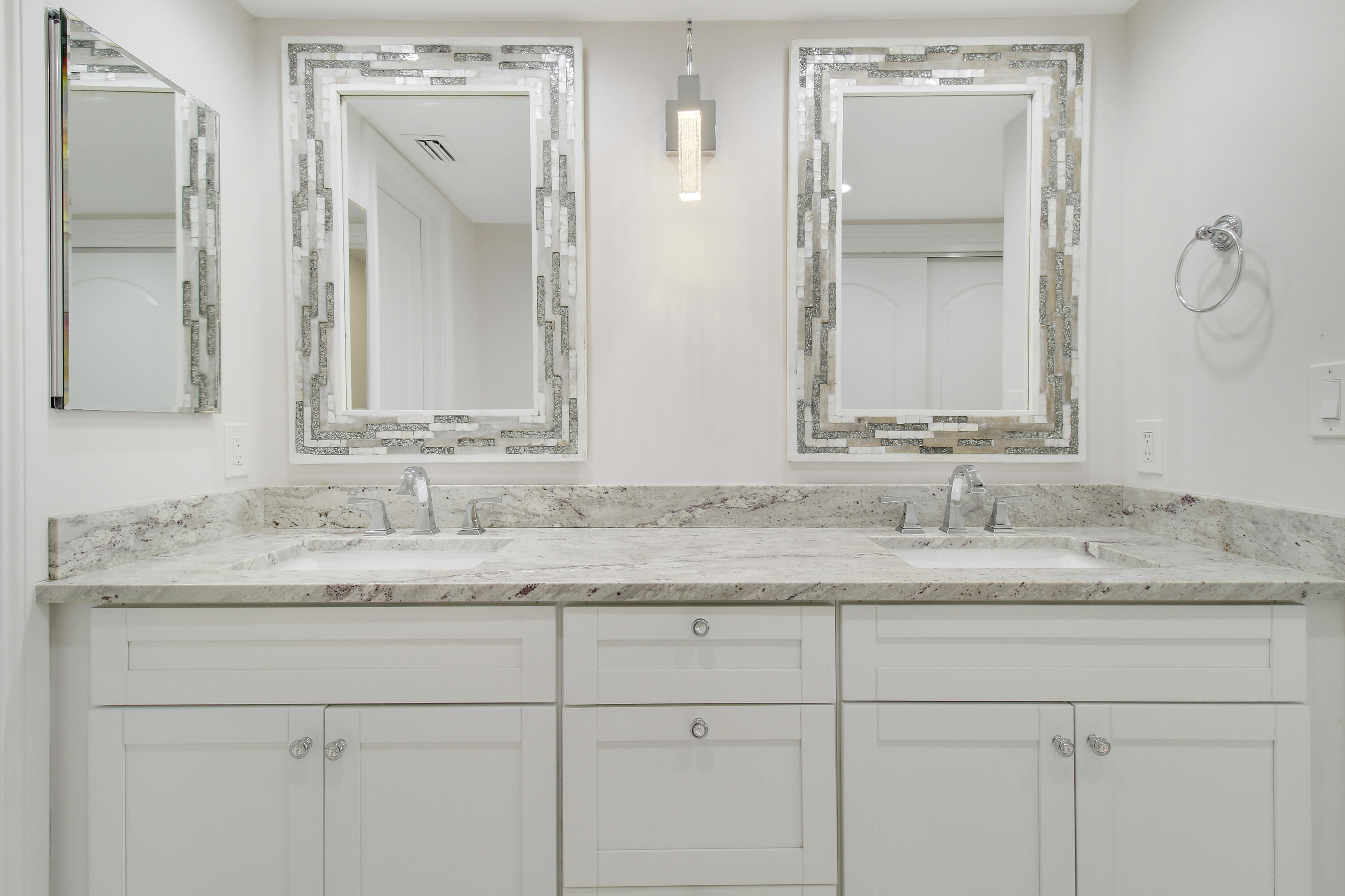 300 N Highway A1a, 106i