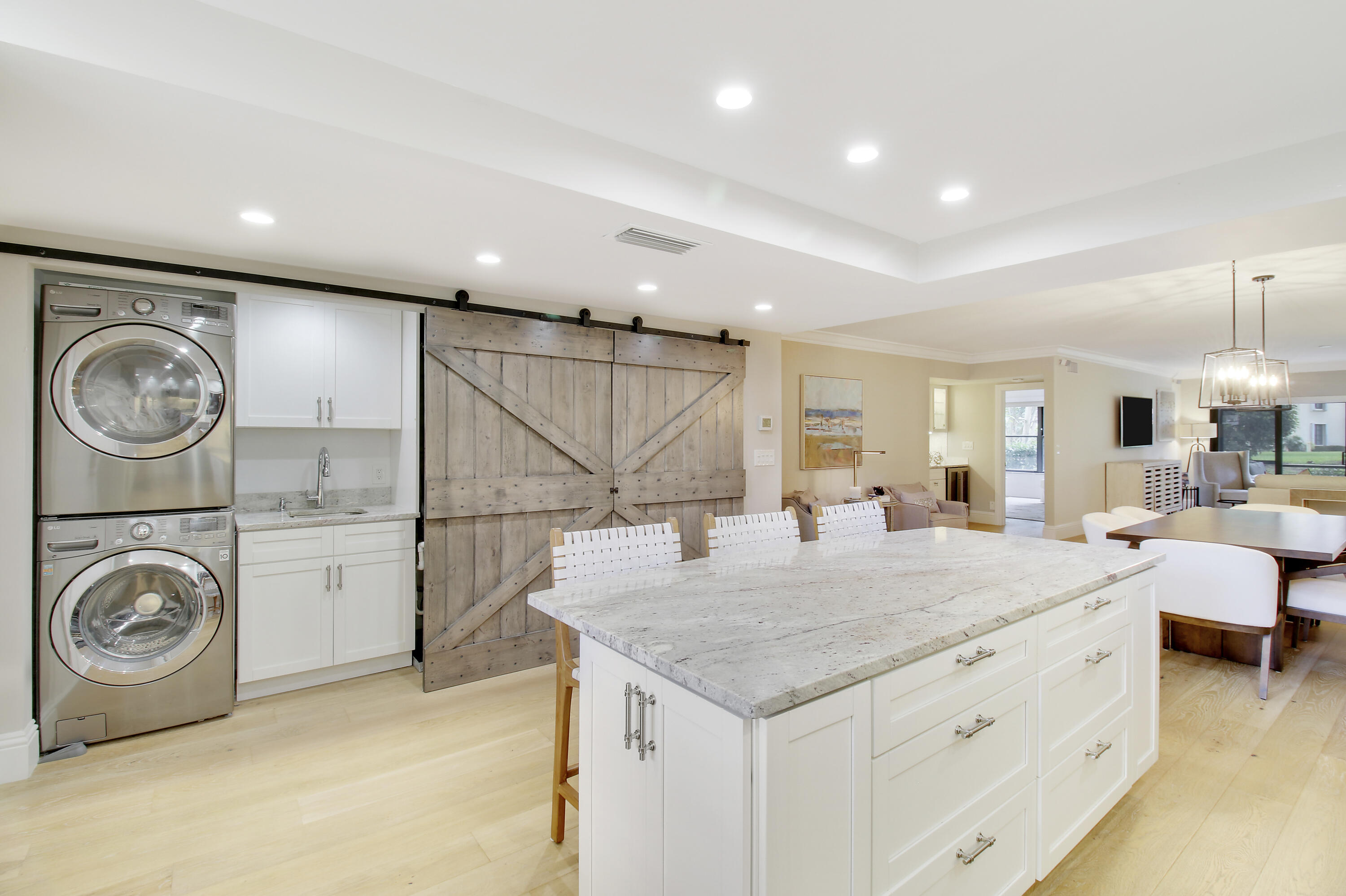 300 N Highway A1a, 106i