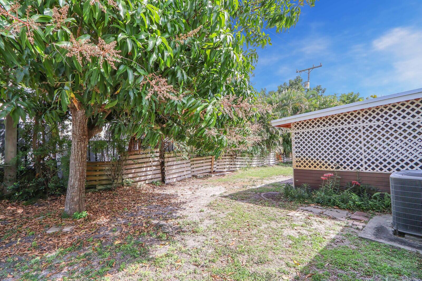 53 Willow Road