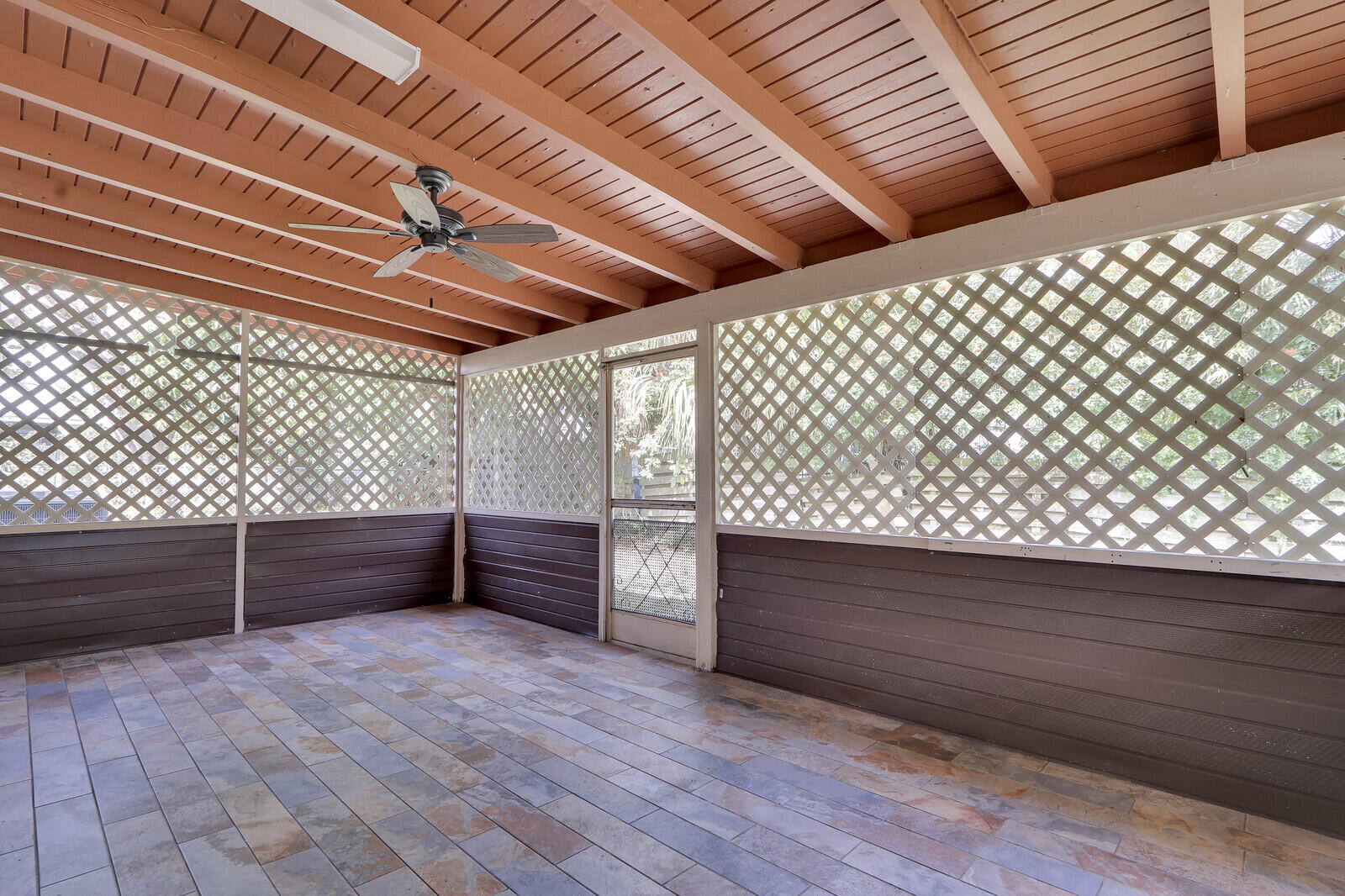 53 Willow Road