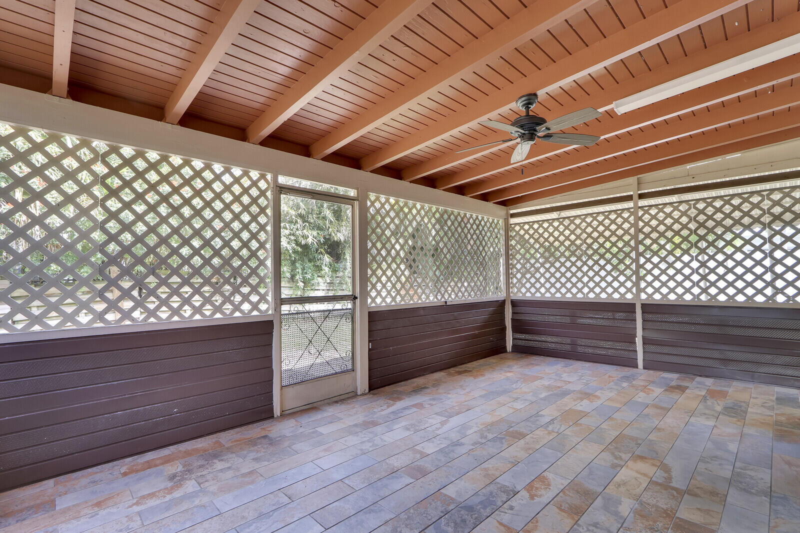 53 Willow Road