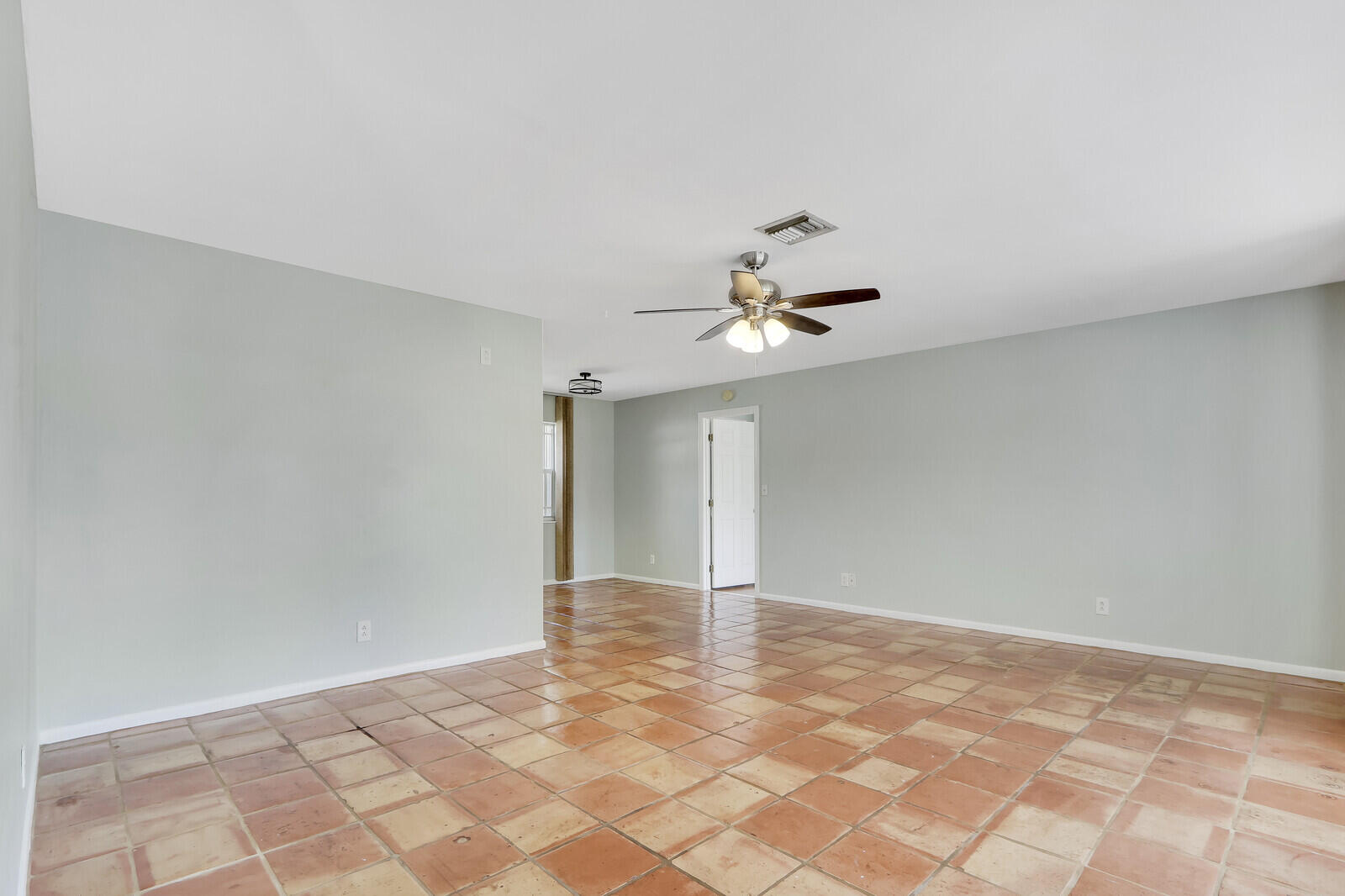 53 Willow Road