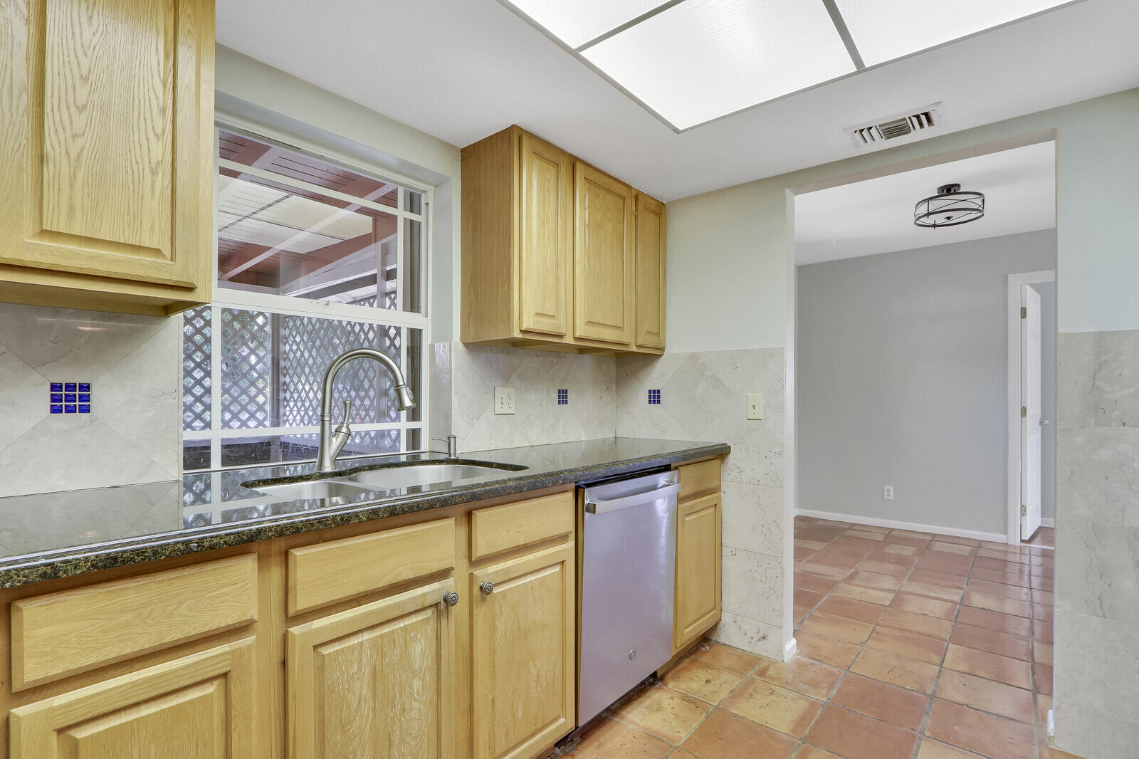 53 Willow Road