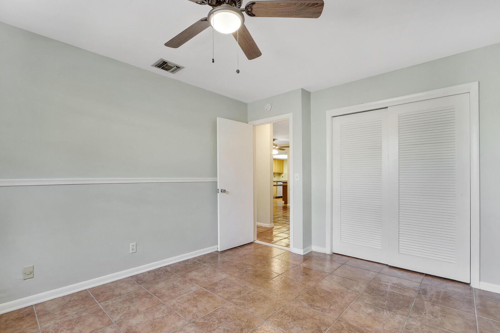 53 Willow Road