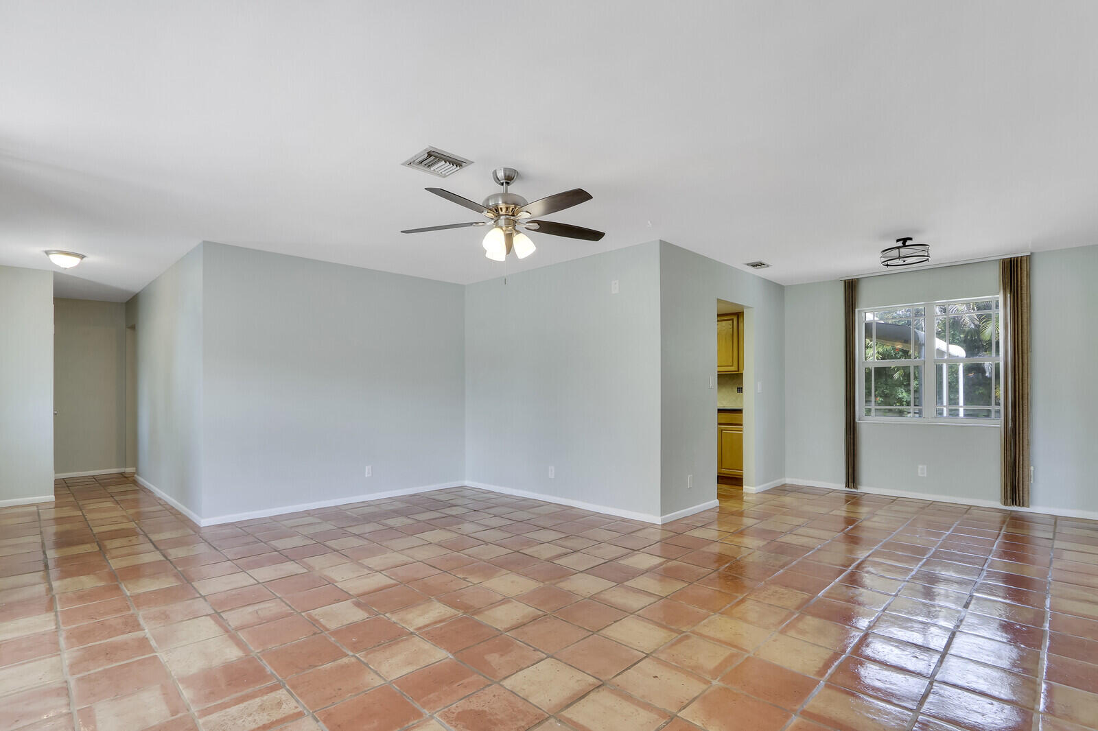 53 Willow Road