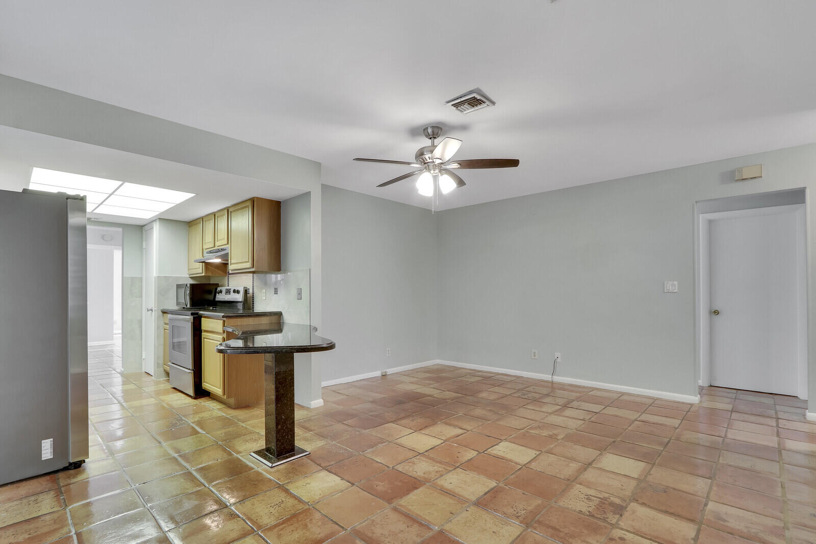 53 Willow Road