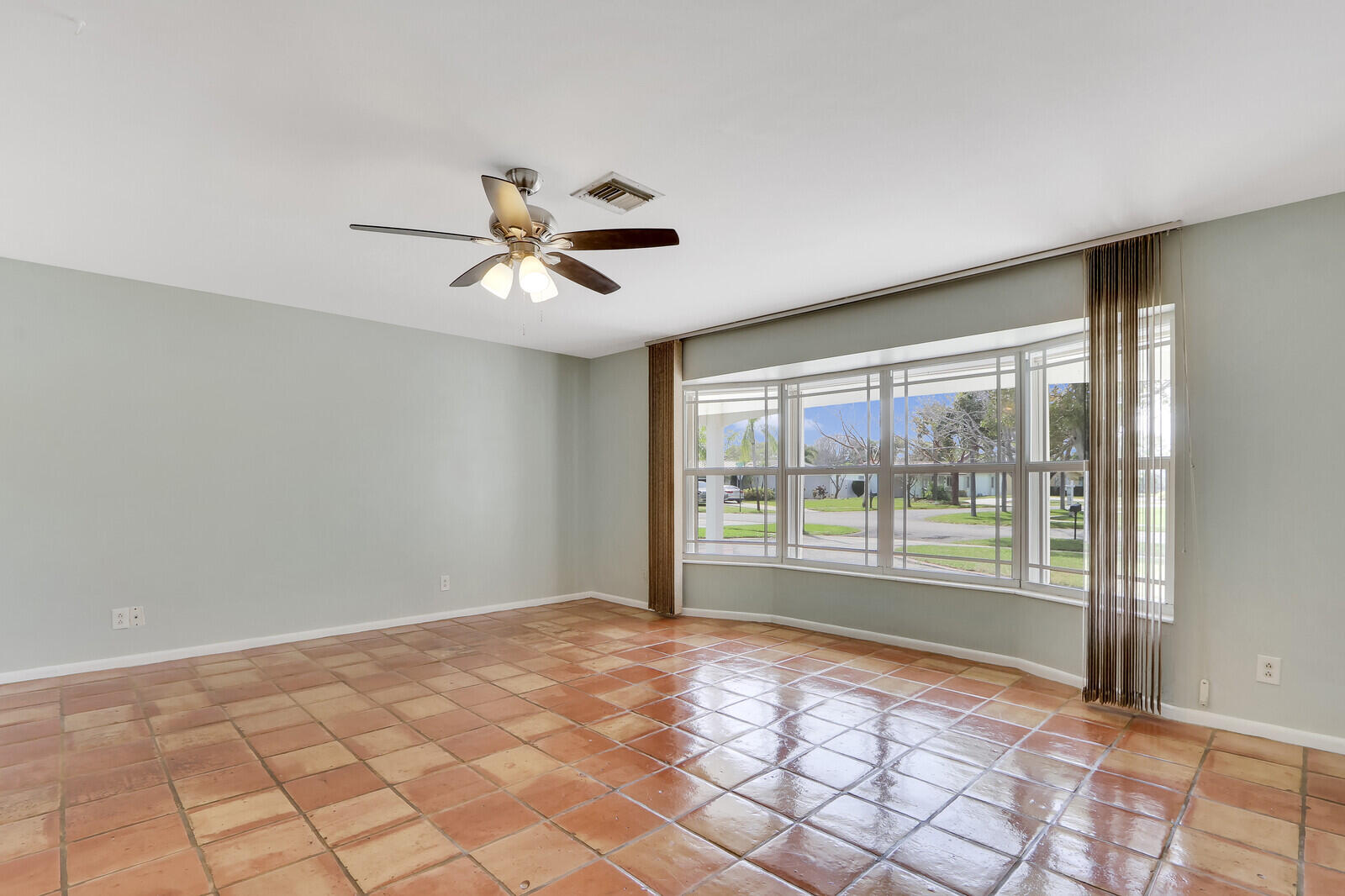 53 Willow Road