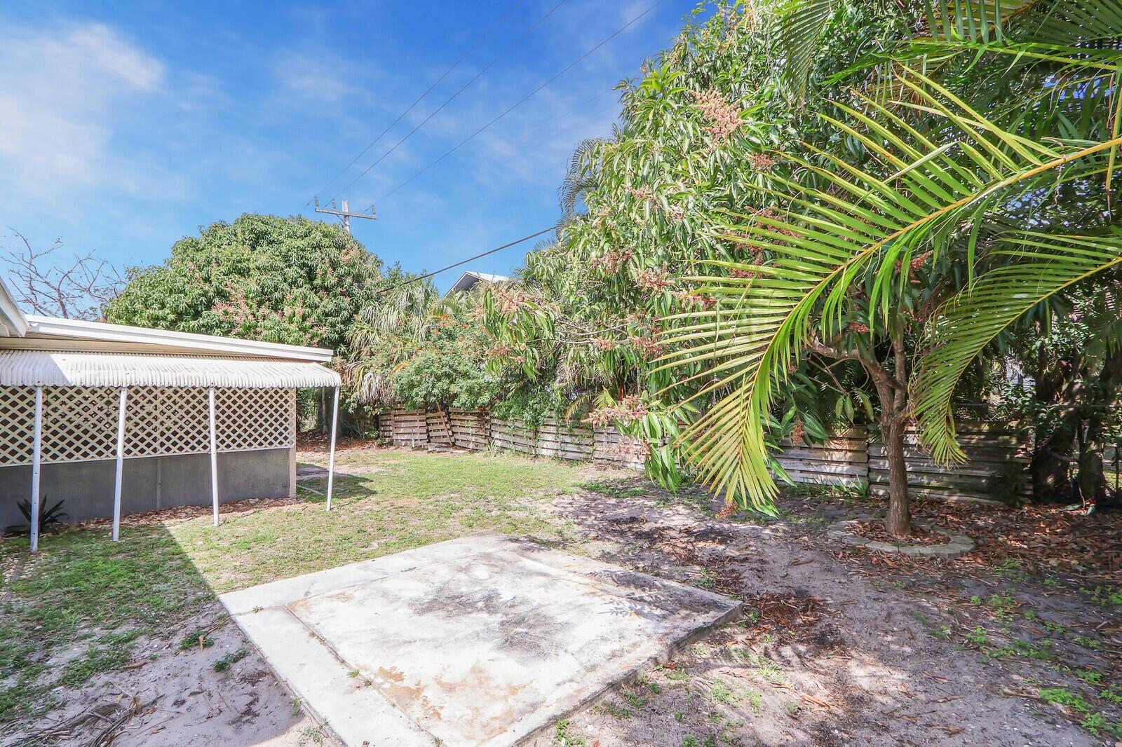53 Willow Road