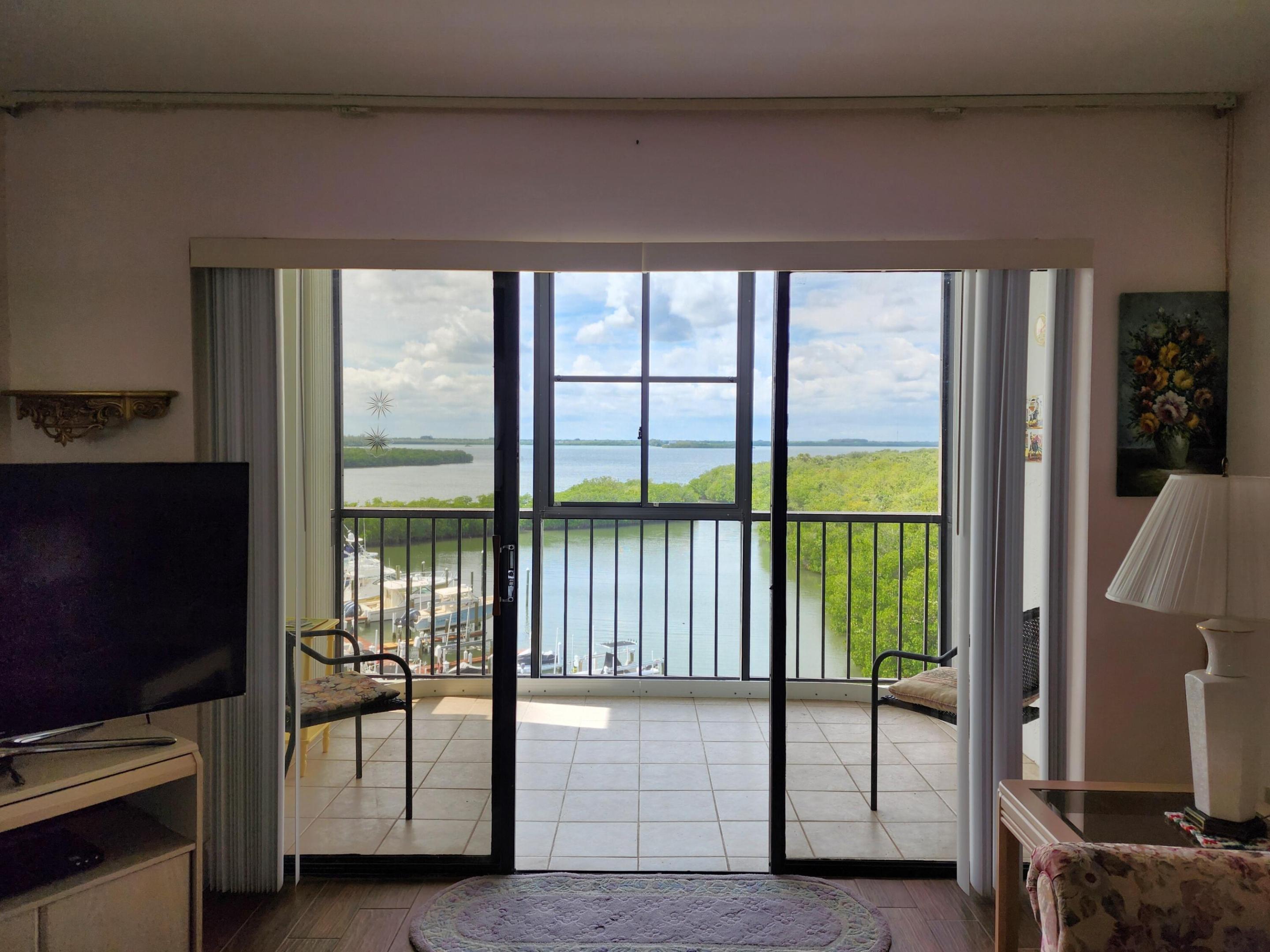 5155 N Highway A1a 512