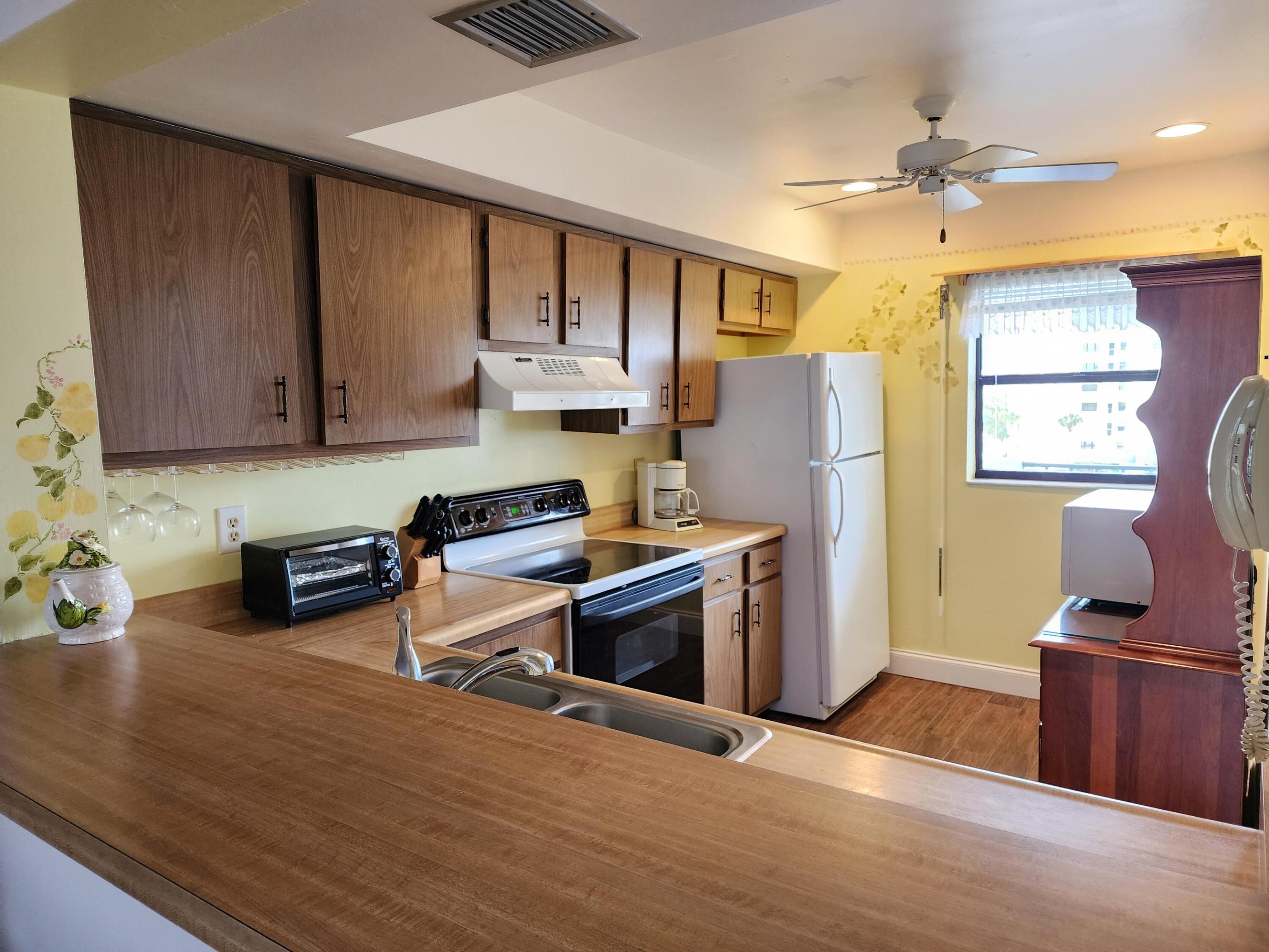 5155 N Highway A1a 512