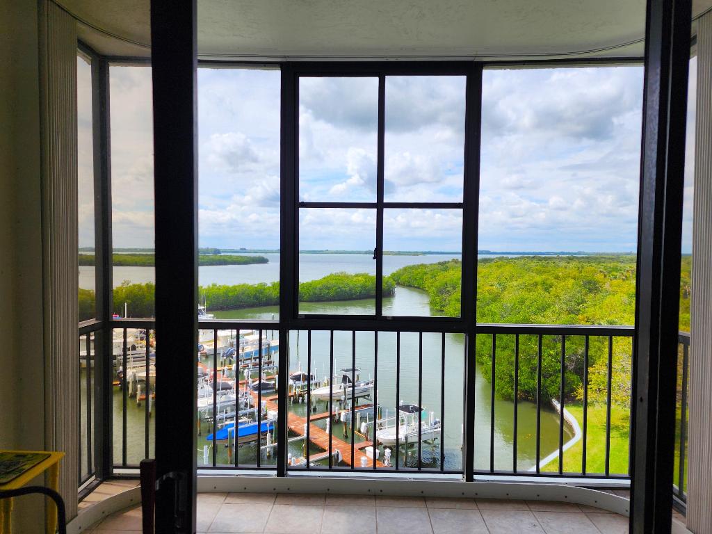 5155 N Highway A1a 512