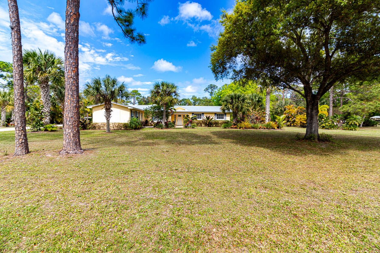 2185 SW Ranch Trail