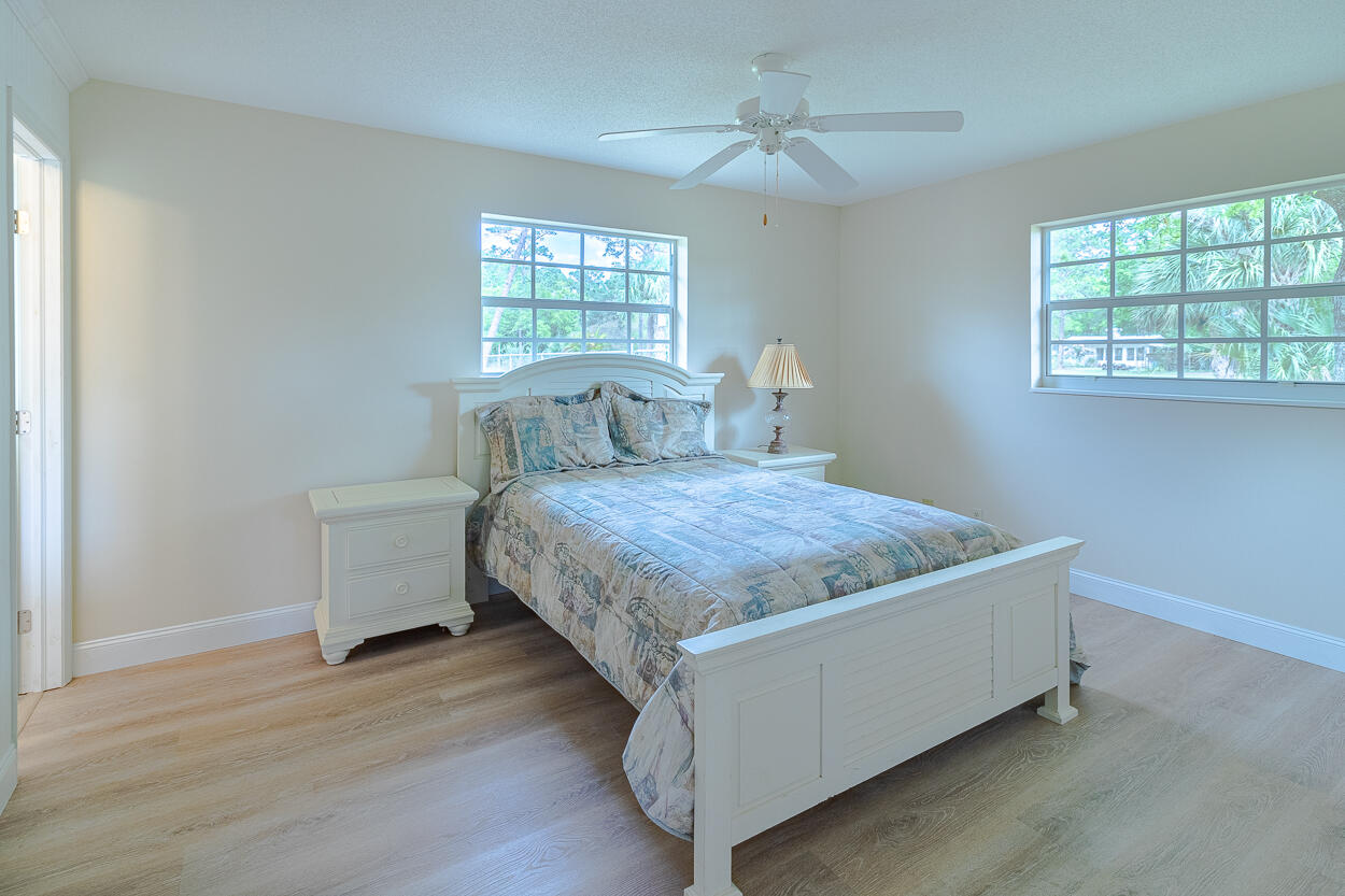 2185 SW Ranch Trail