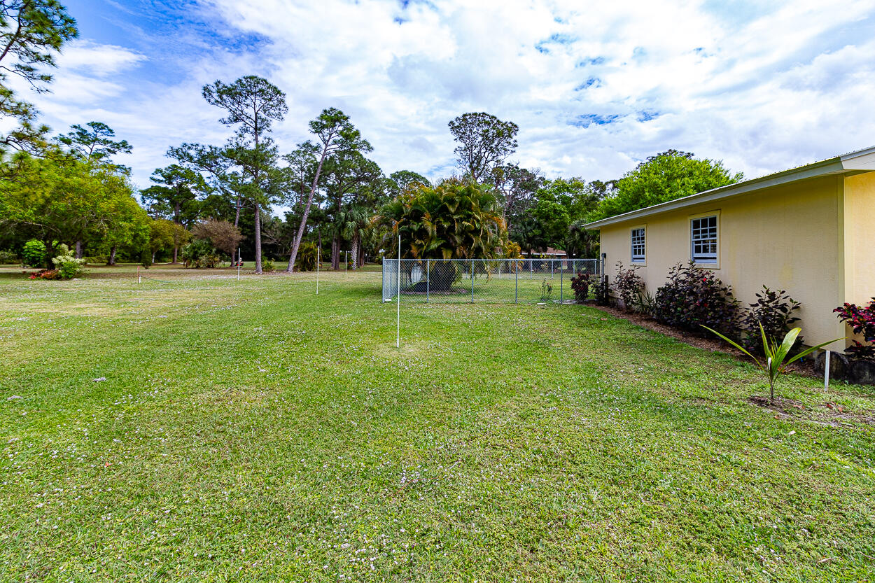 2185 SW Ranch Trail
