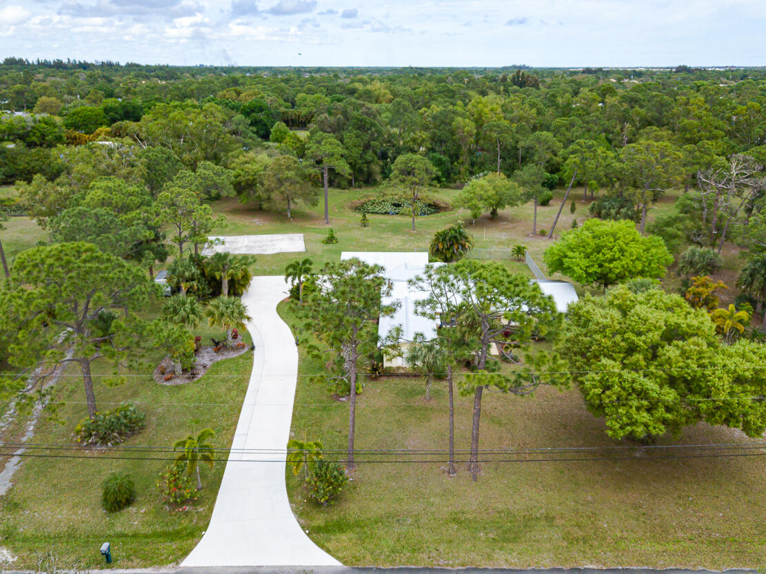 2185 SW Ranch Trail