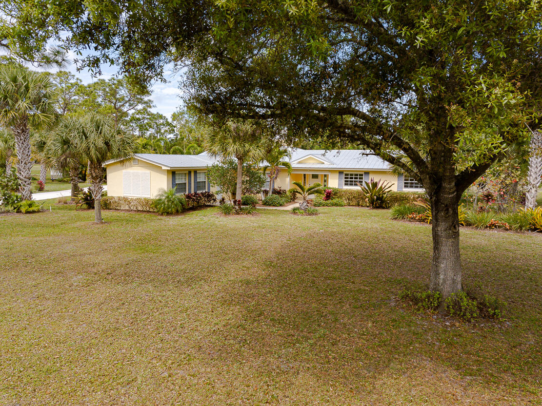 2185 SW Ranch Trail