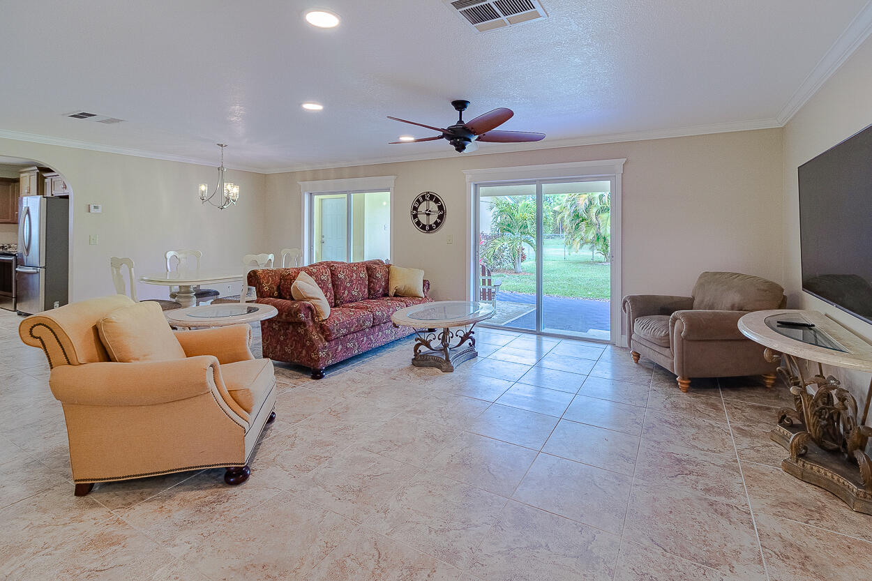 2185 SW Ranch Trail