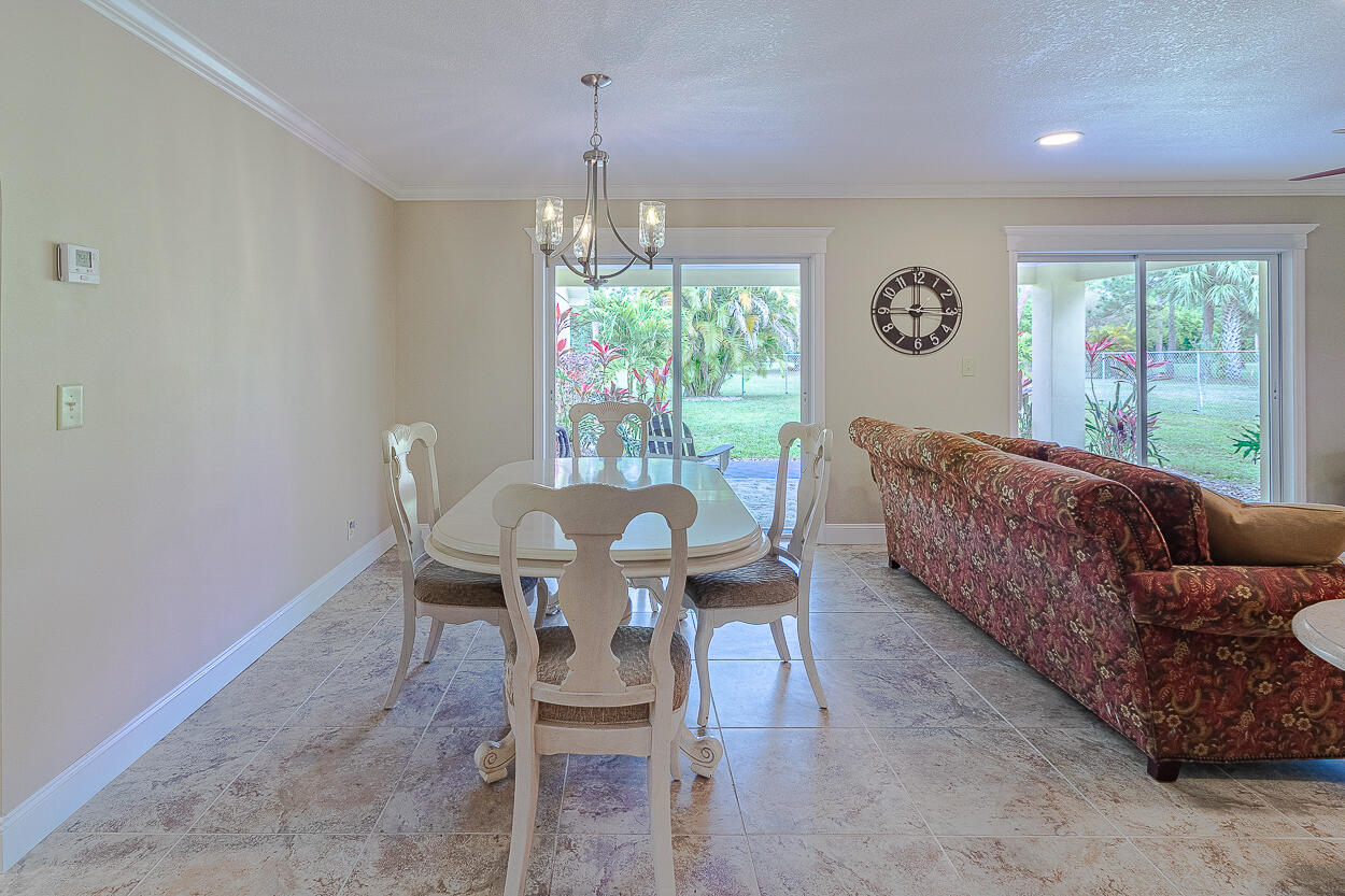 2185 SW Ranch Trail