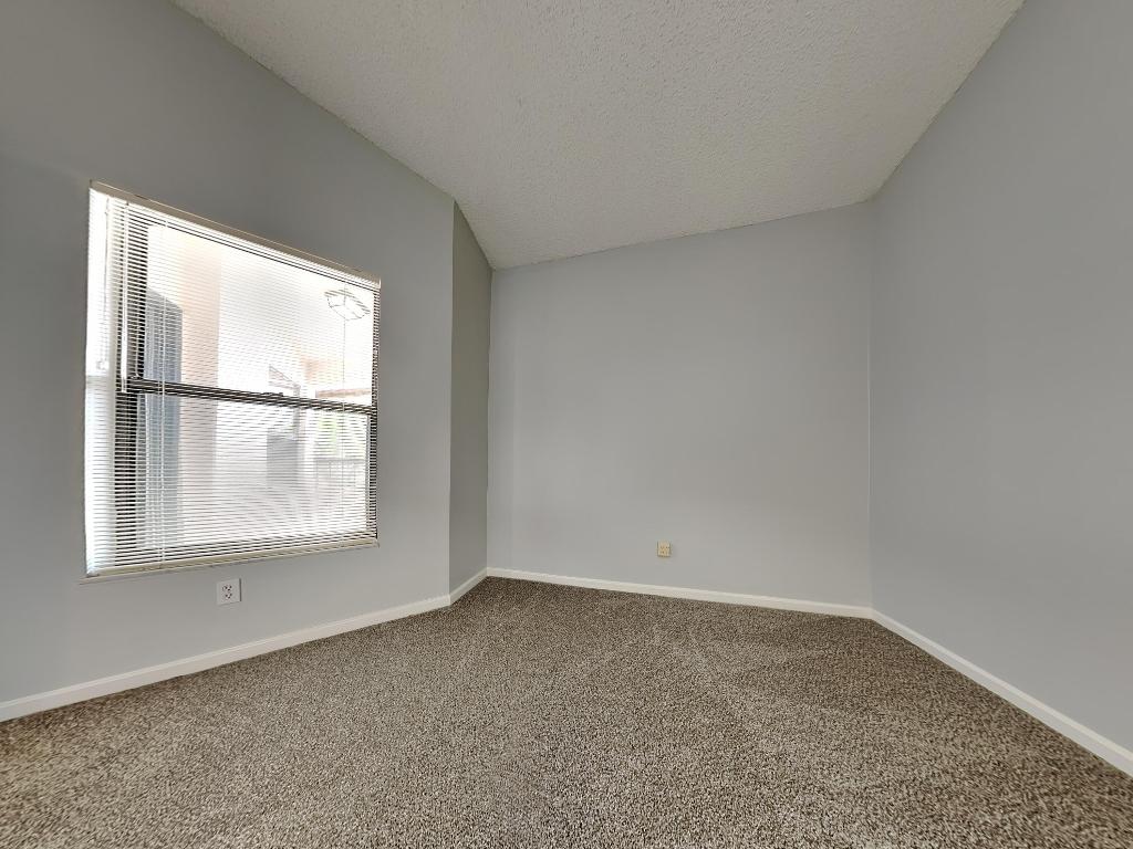 6060 SE Martinique Drive Bld 8 Apt 202