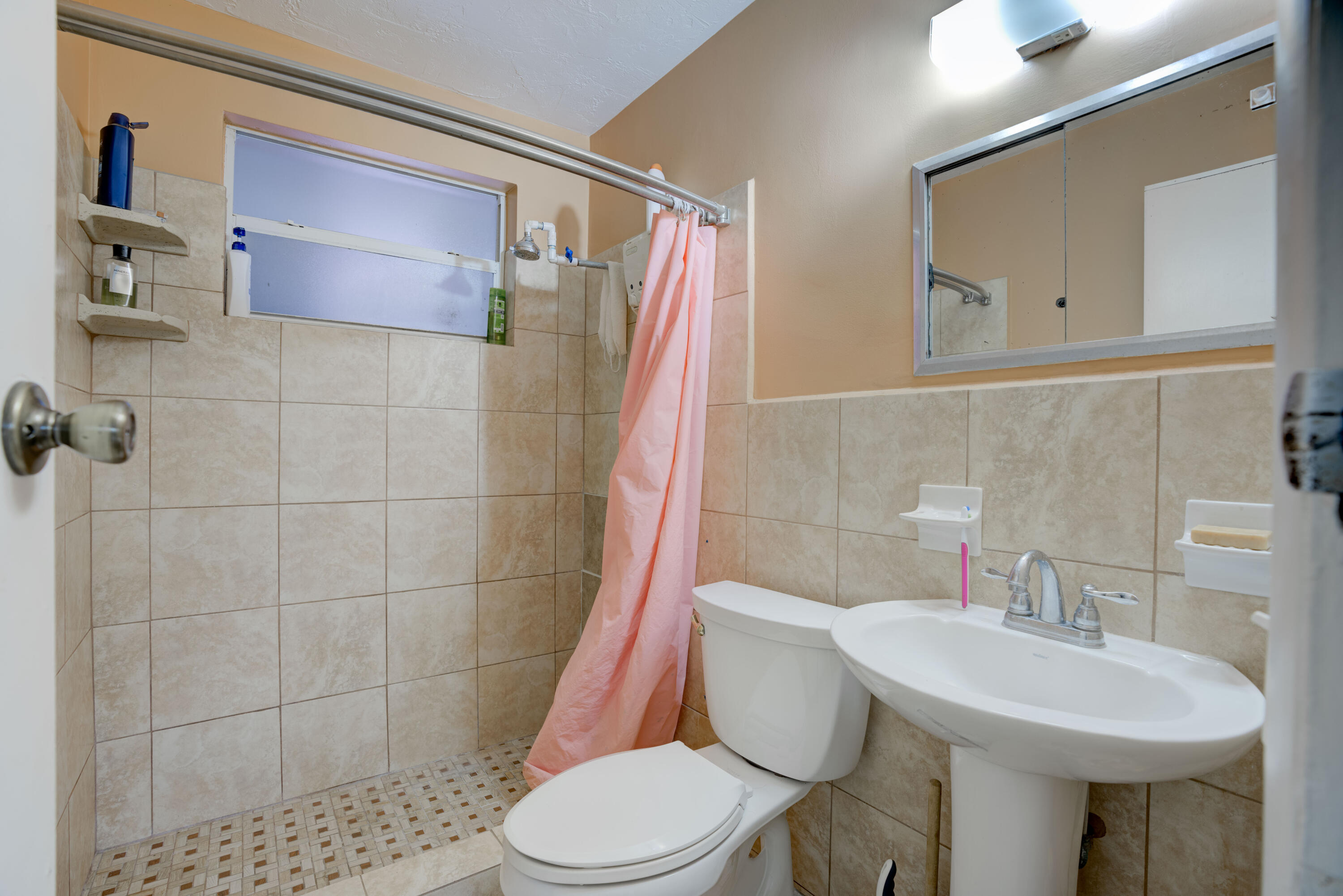 822 S Southview Drive S