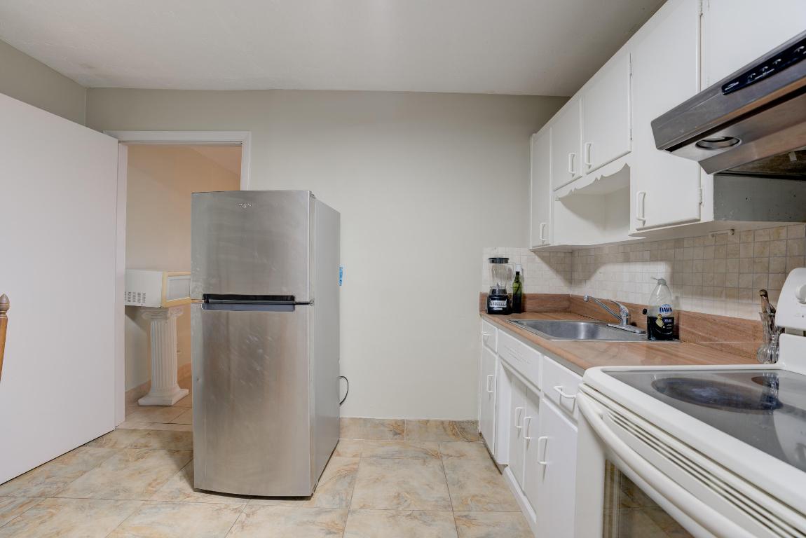 822 S Southview Drive S