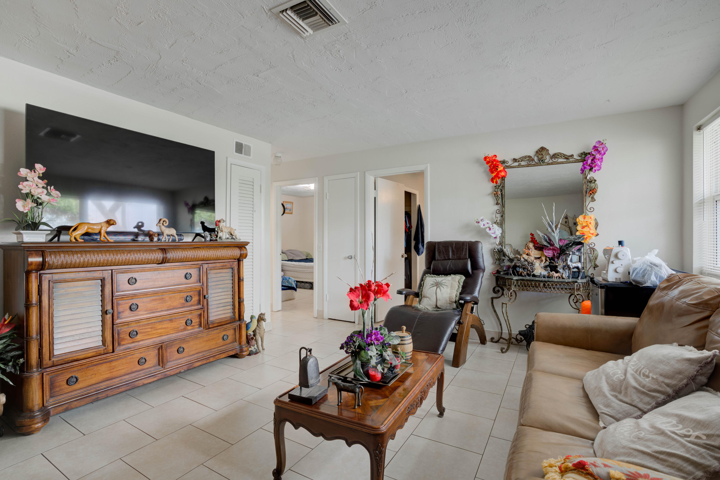 822 S Southview Drive S