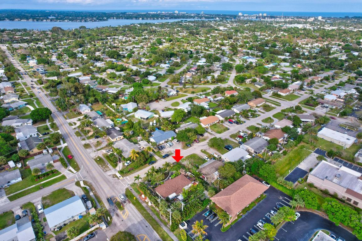 822 S Southview Drive S