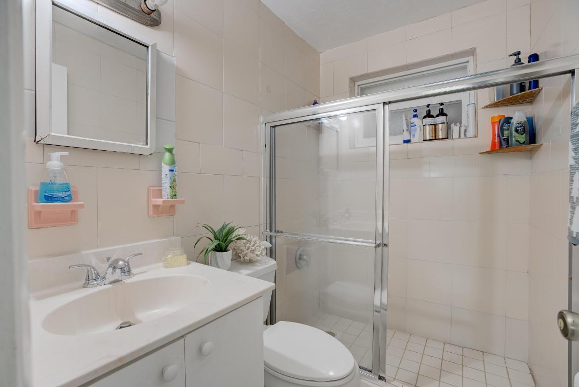 822 S Southview Drive S