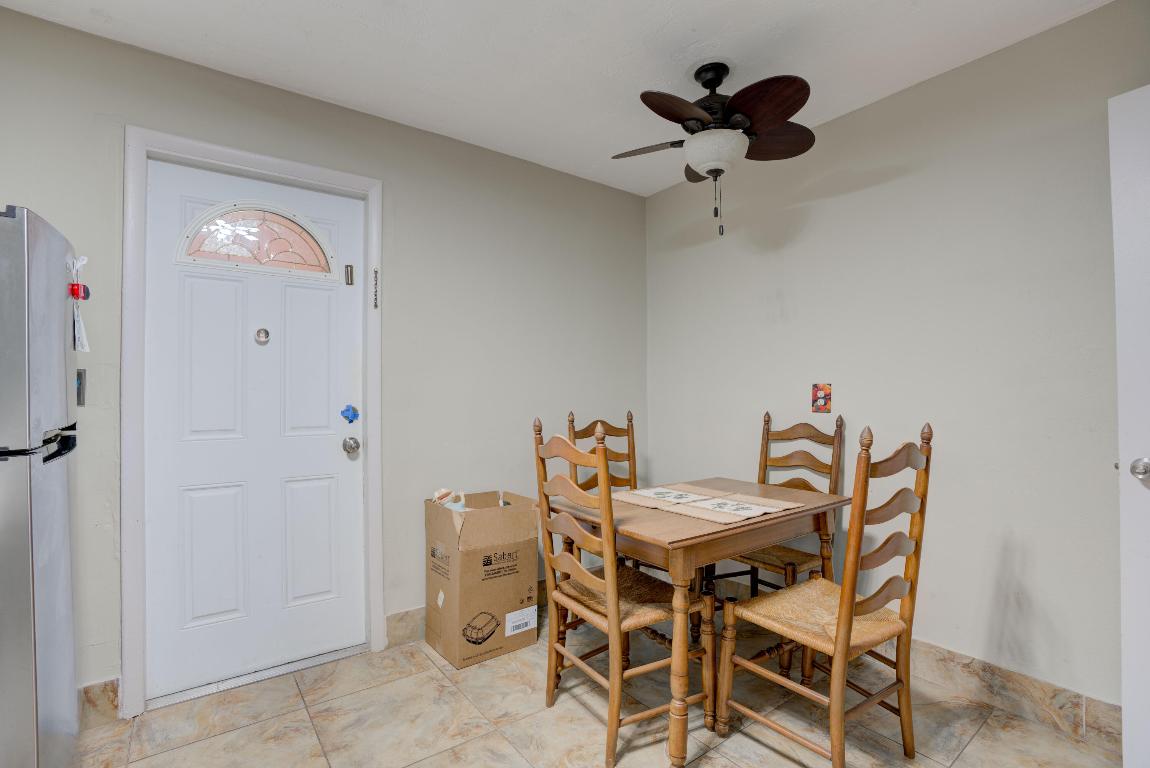 822 S Southview Drive S