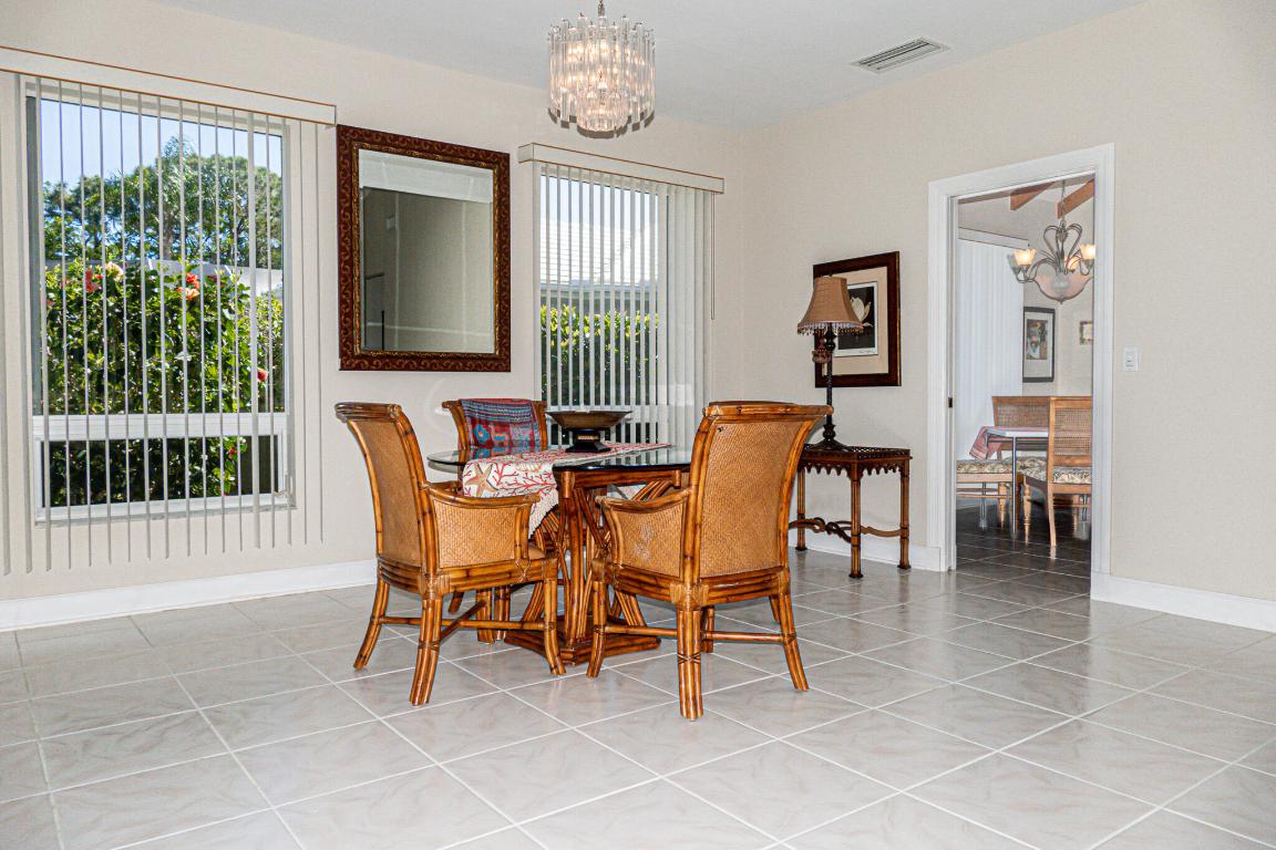 2328 SW Longwood Drive