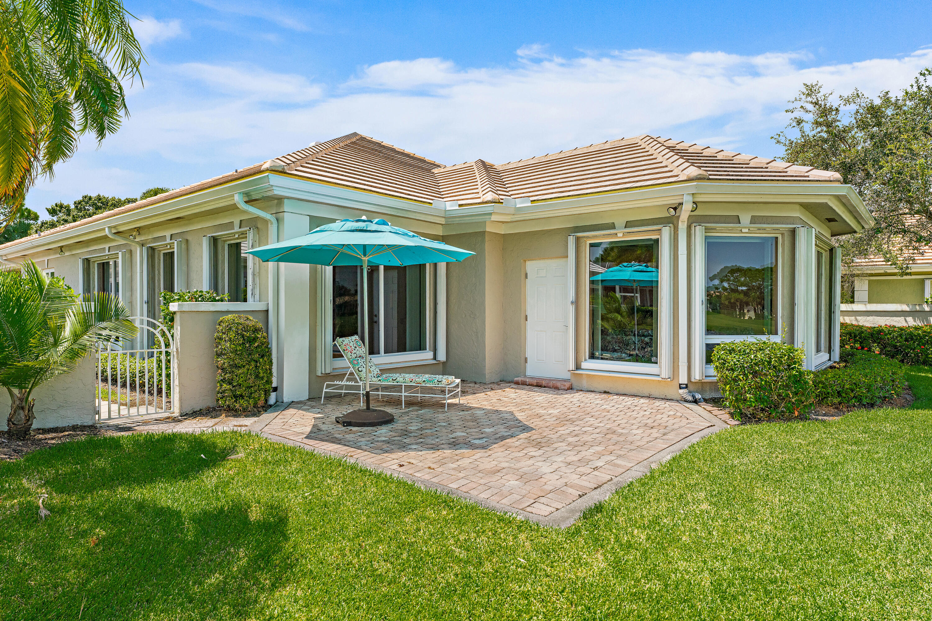 2328 SW Longwood Drive