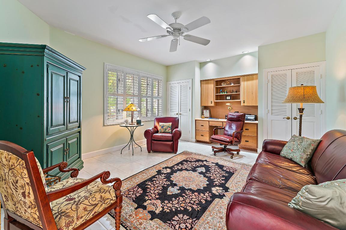 2328 SW Longwood Drive