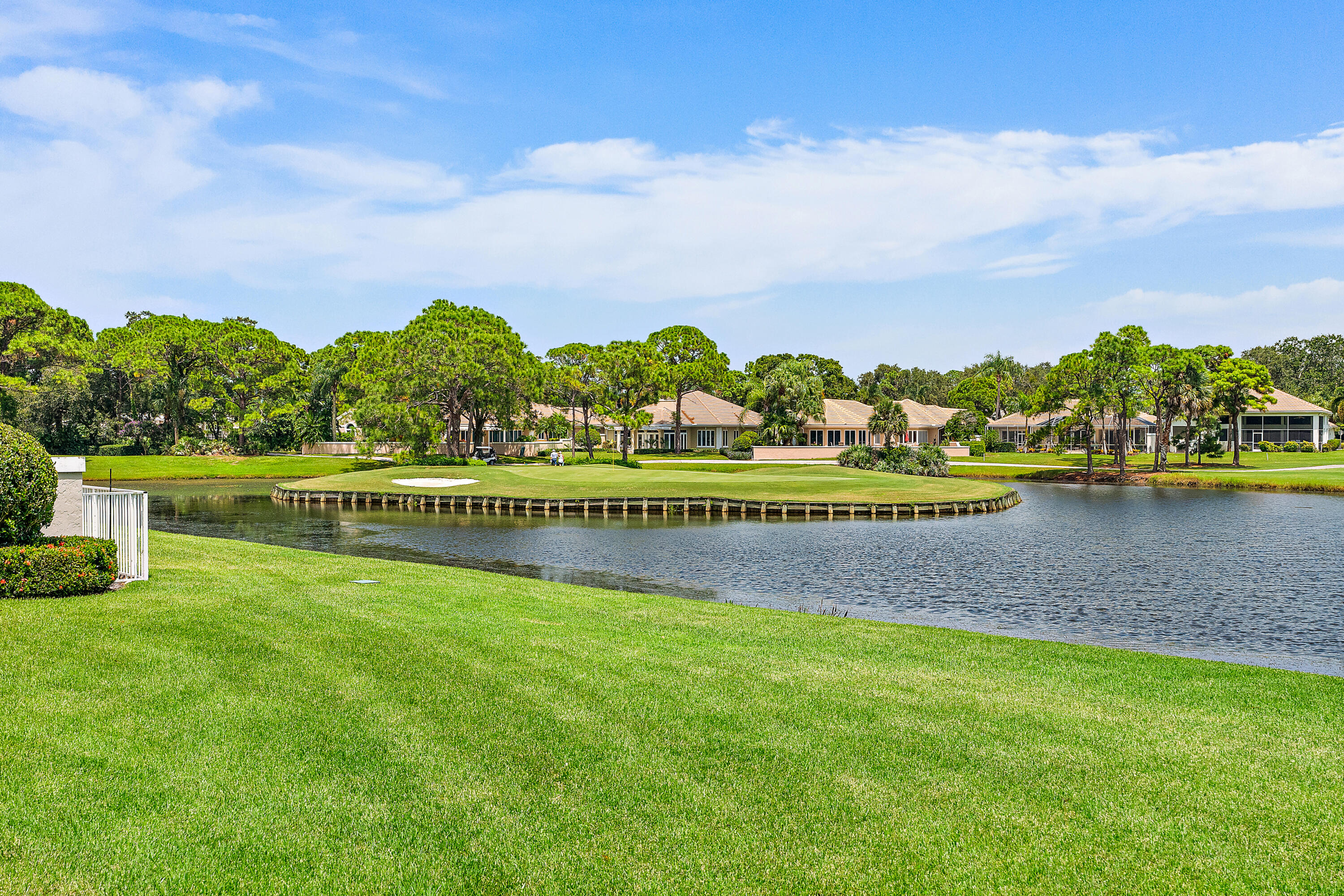 2328 SW Longwood Drive