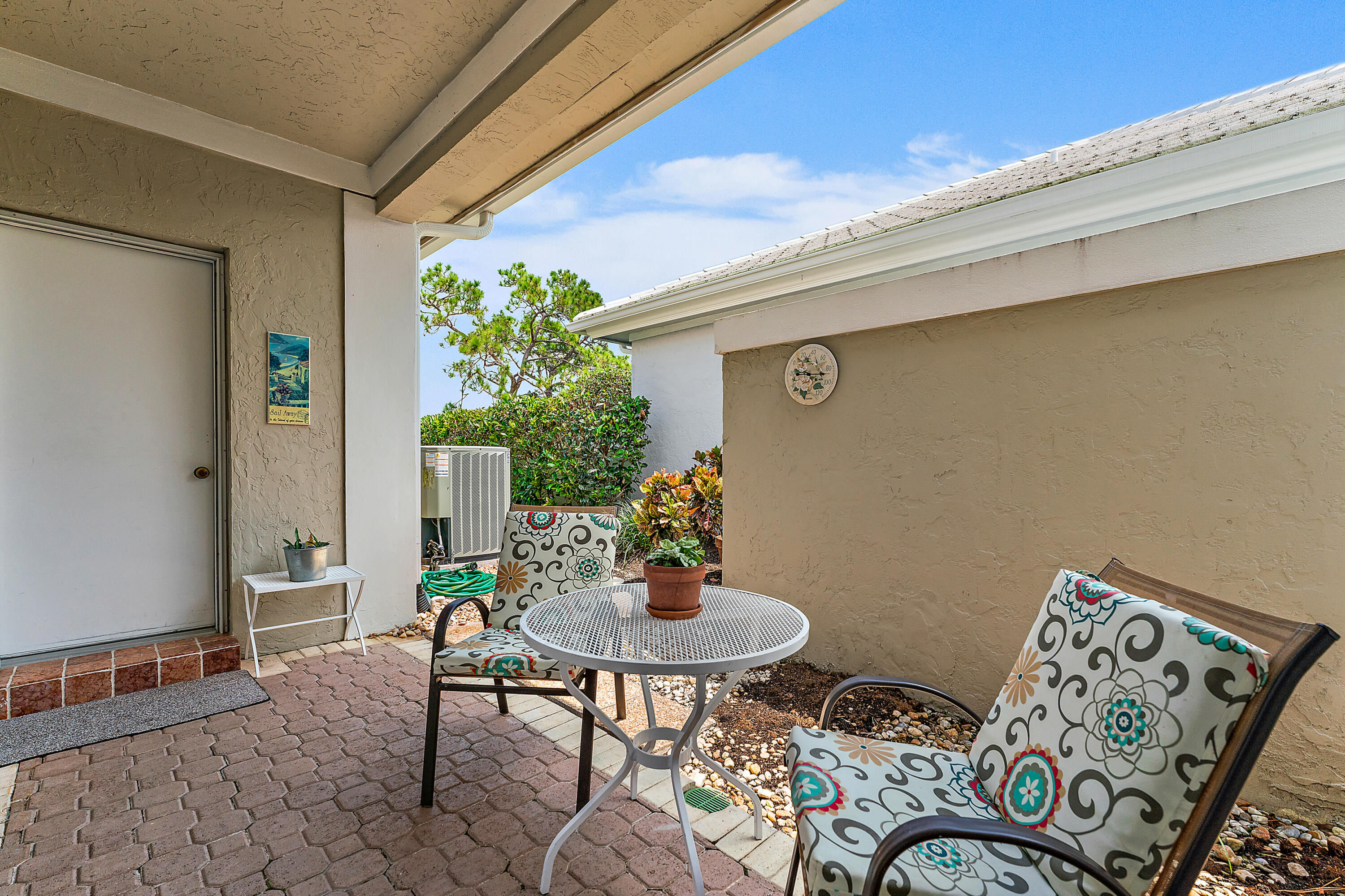 2328 SW Longwood Drive