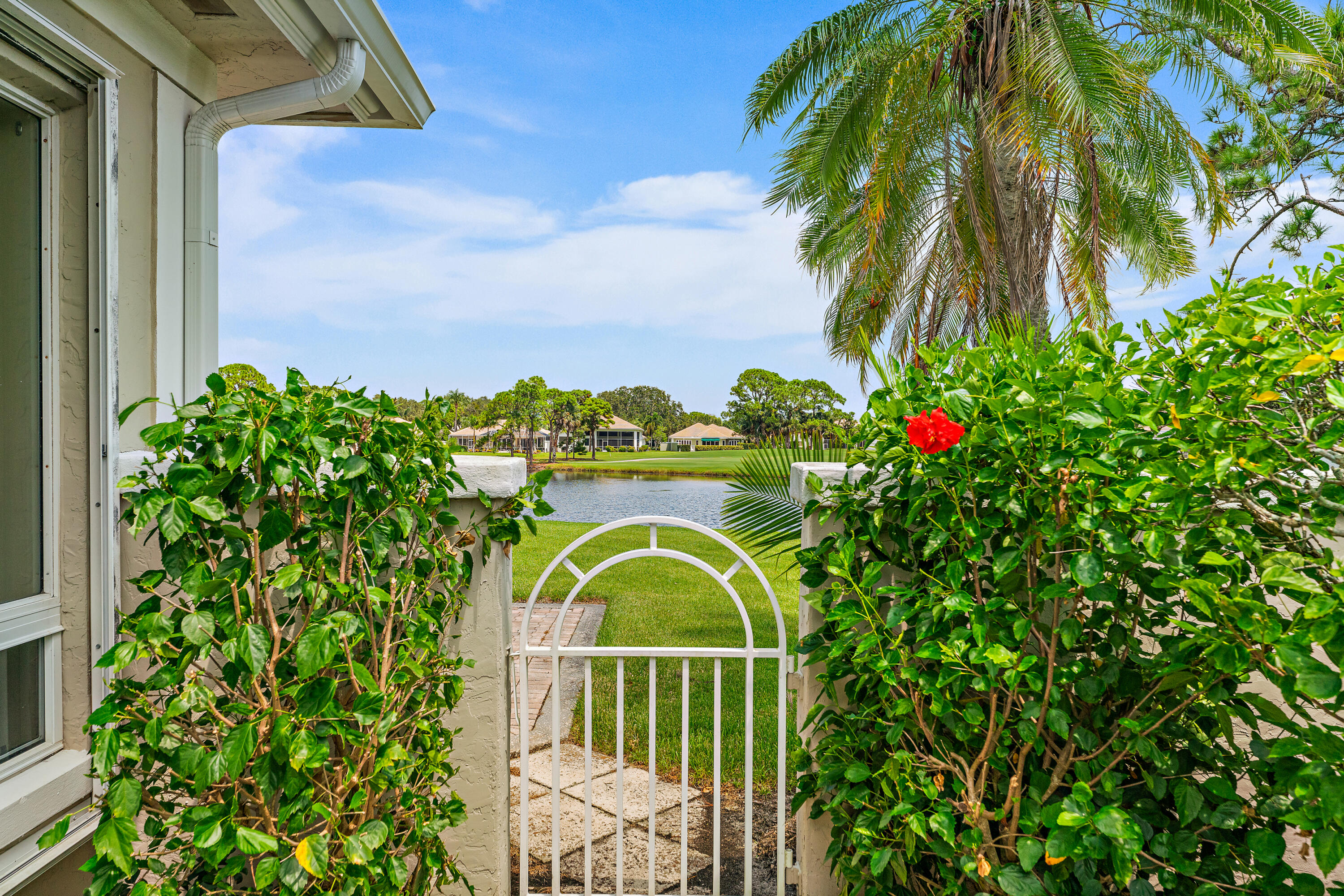 2328 SW Longwood Drive