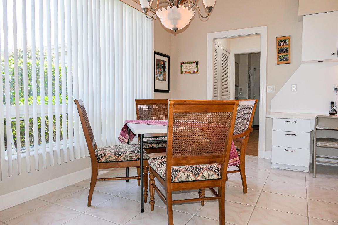 2328 SW Longwood Drive