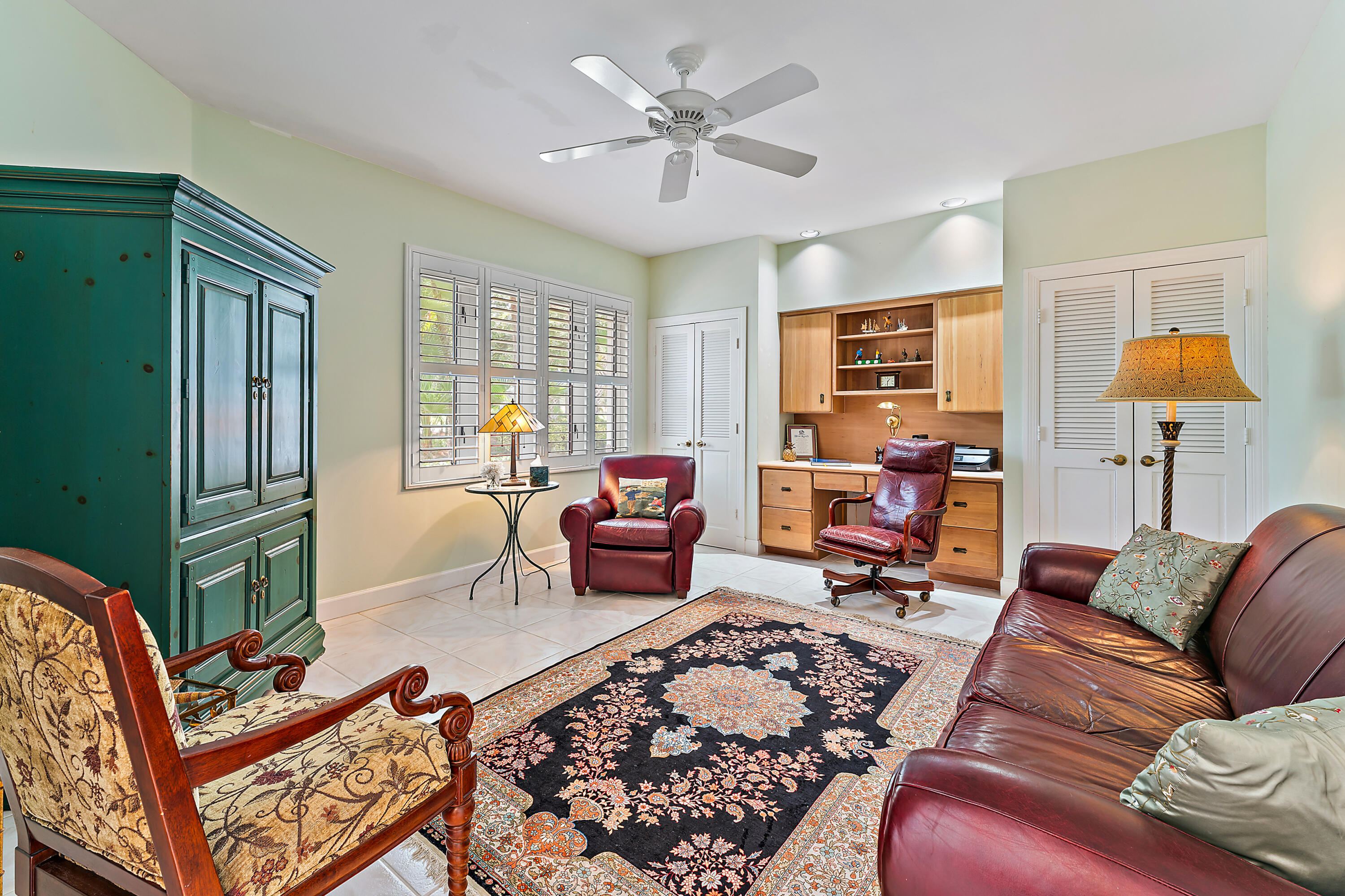 2328 SW Longwood Drive