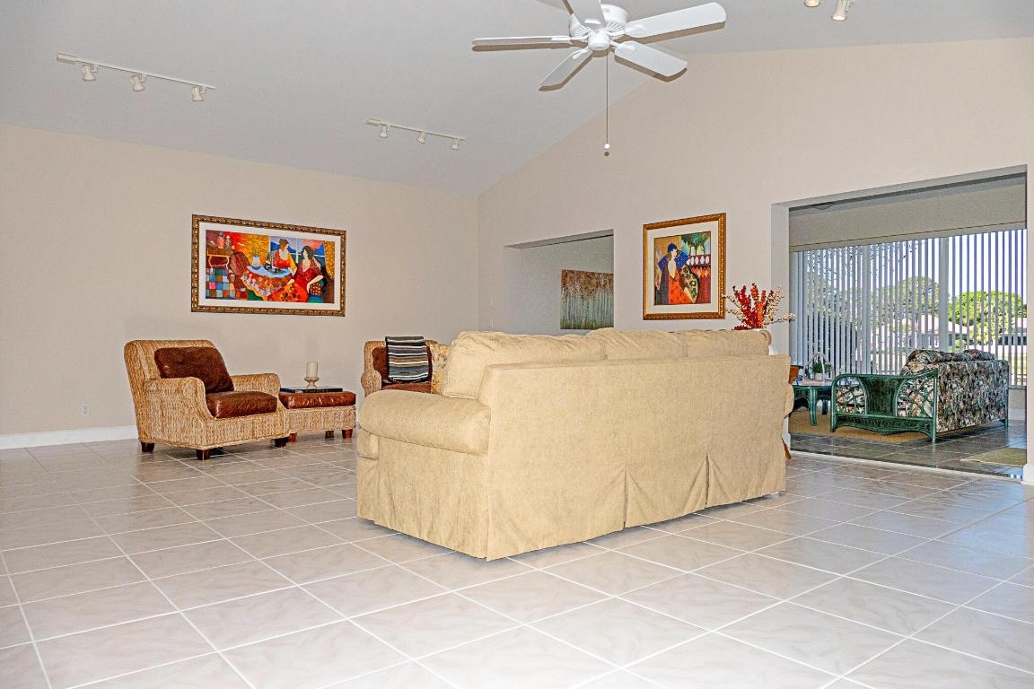 2328 SW Longwood Drive