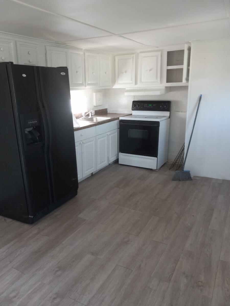 1105 NE Railroad Street