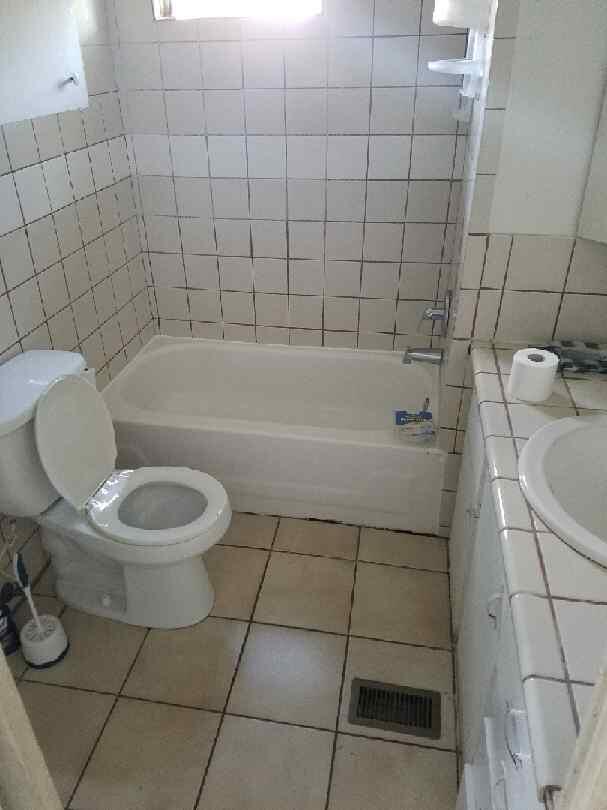 1105 NE Railroad Street