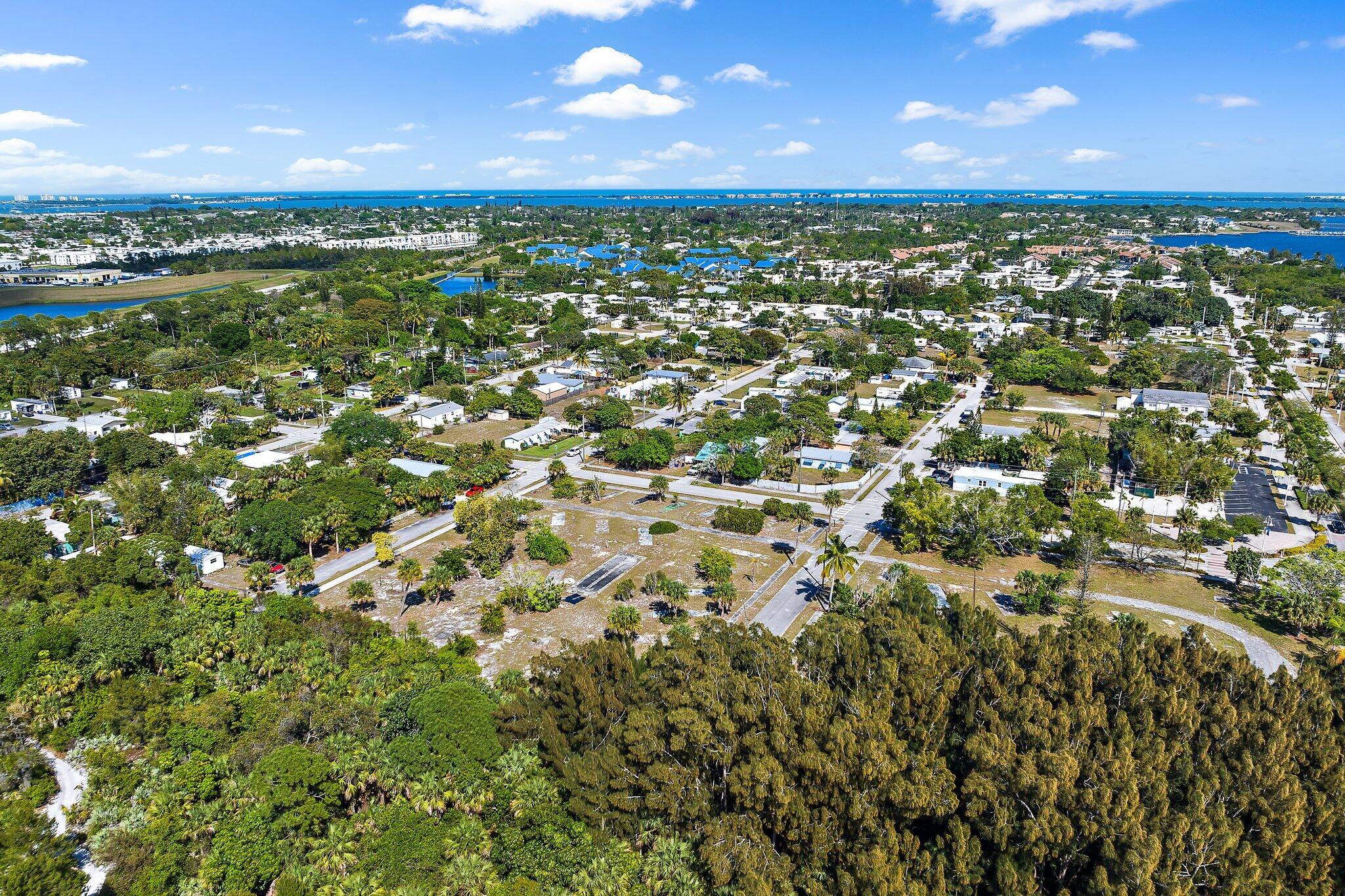 1105 NE Railroad Street