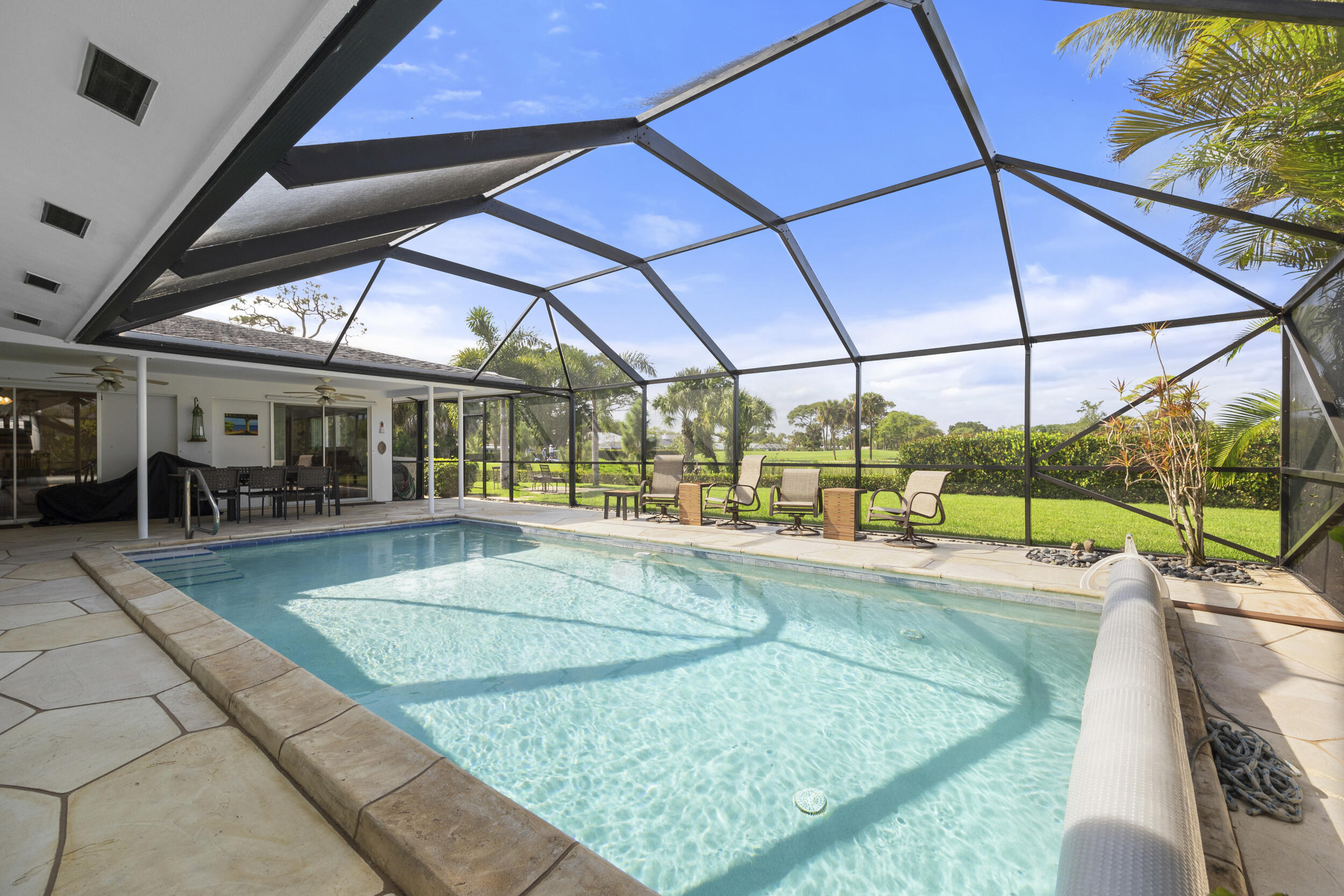 15 Palmetto Way