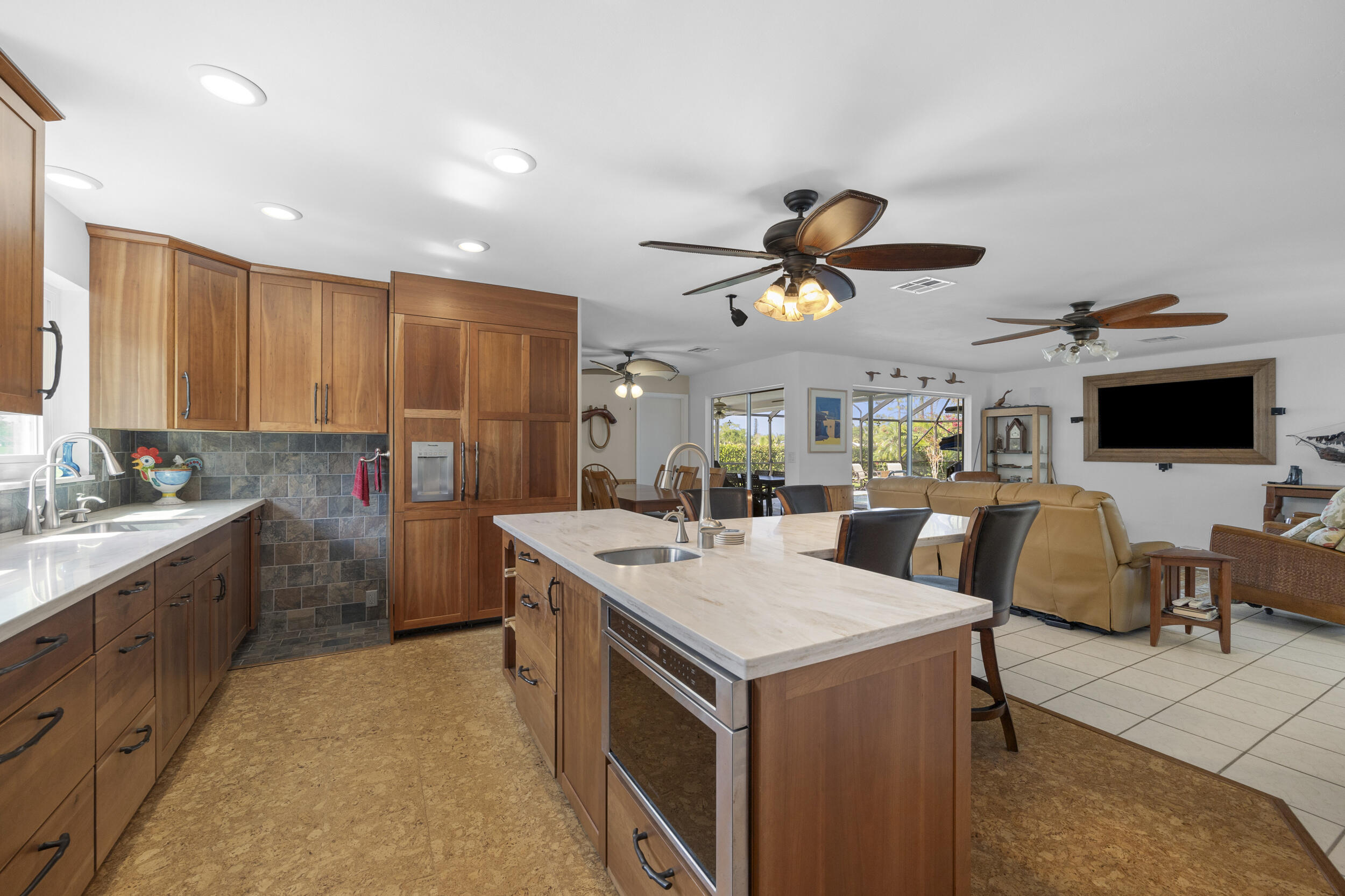 15 Palmetto Way